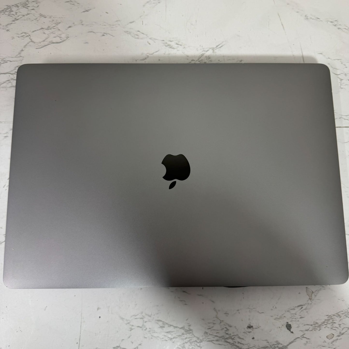 【良品】【1週間保証】MacBook Pro 16インチ 2019 / Core i7 / 32GB / 512GB