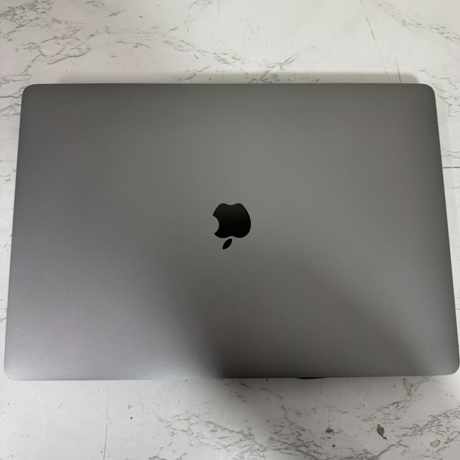 【良品】【1週間保証】MacBook Pro 16インチ 2019 / Core i7 / 32GB / 512GB