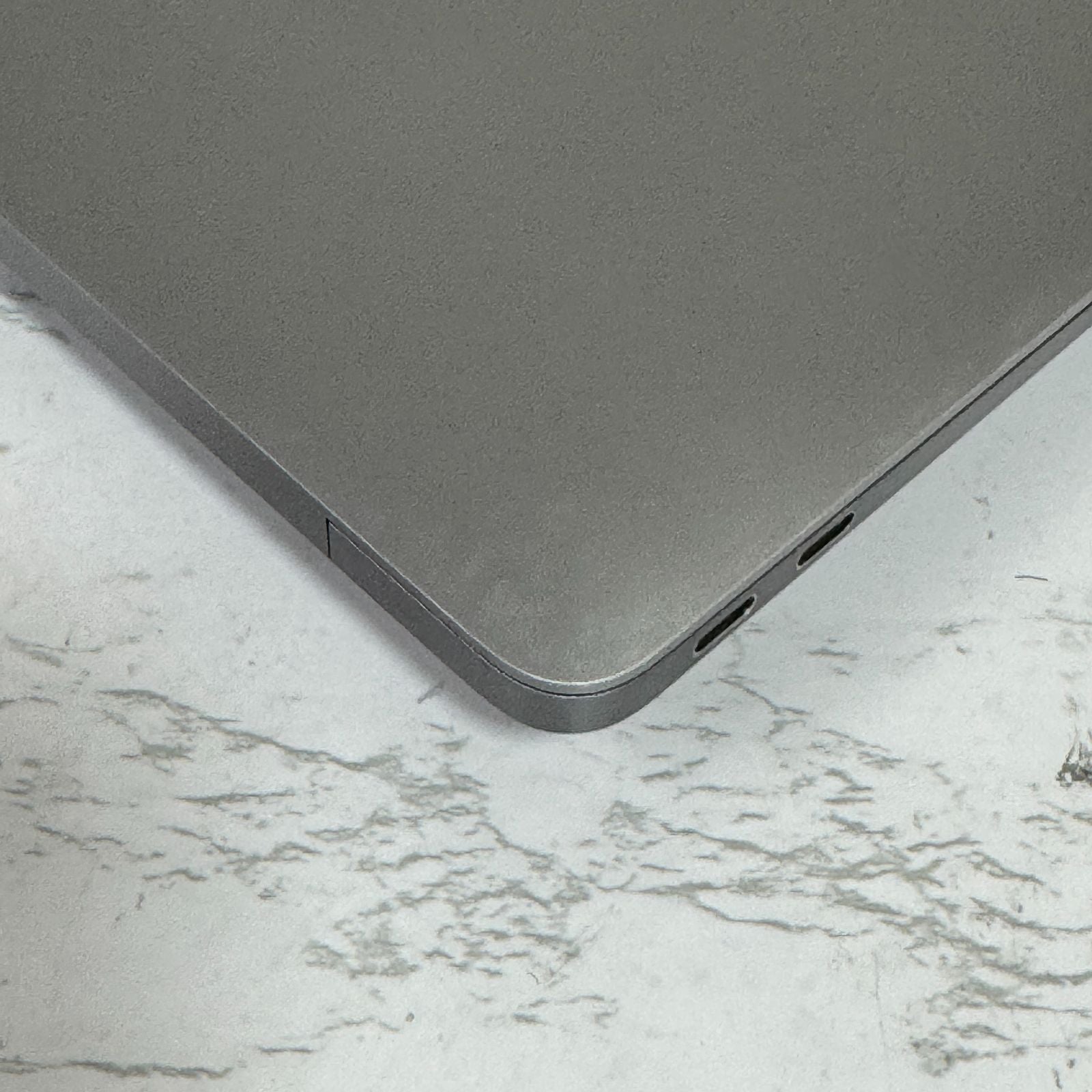 【良品】【1週間保証】MacBook Air 13インチ  2020 / M1 / 16GB / 256GB 001028