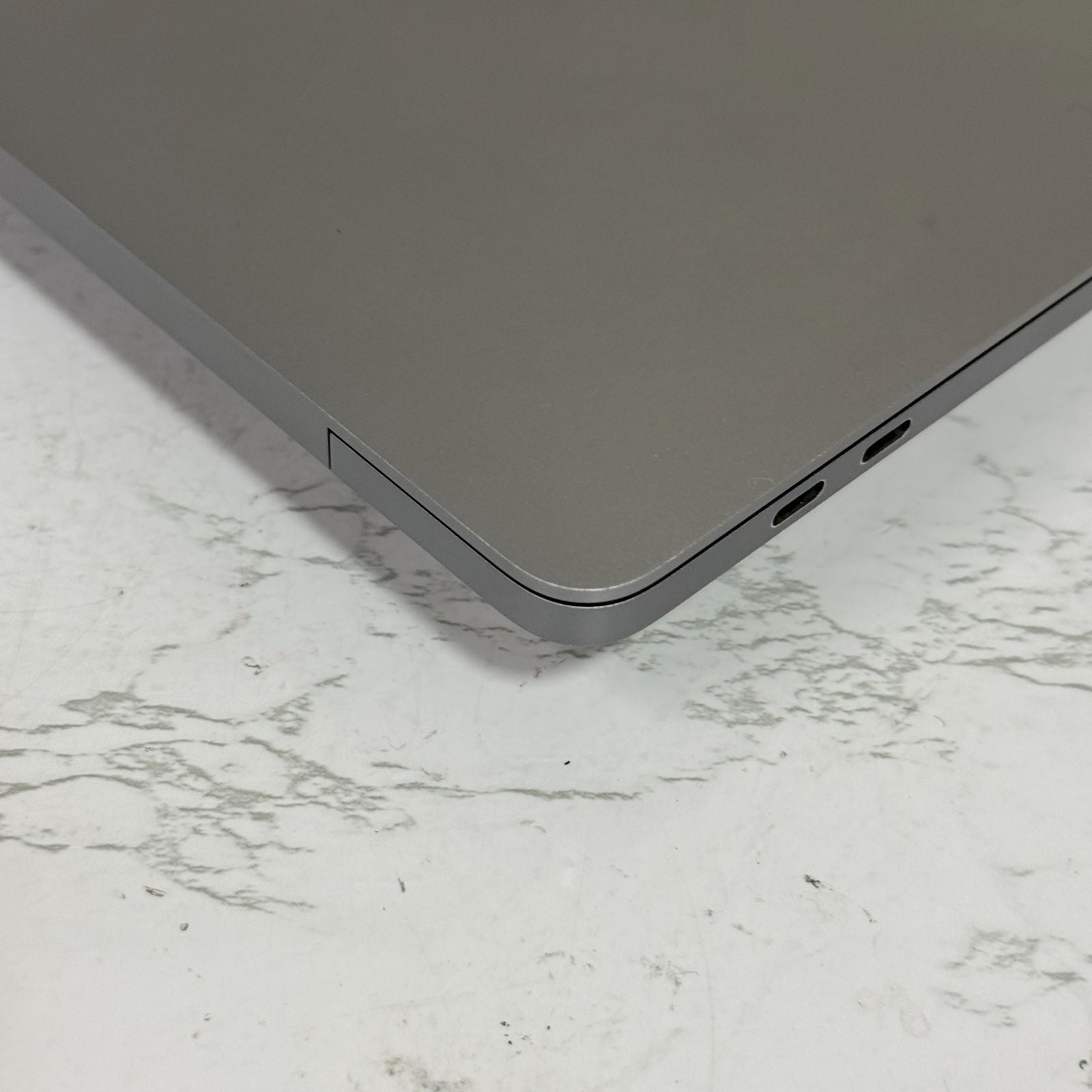 【傷あり】【1週間保証】MacBook Pro 16インチ / 2019 / Core i7 9750H / 32GB / 512GB 118363