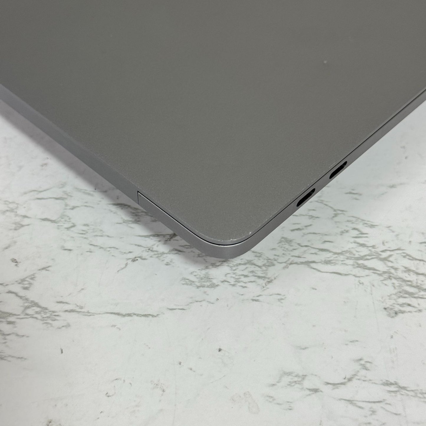 【傷あり】【1週間保証】MacBook Pro 13インチ / 2020 / Core i7 1068NG7 / 32GB / 1TB 009085