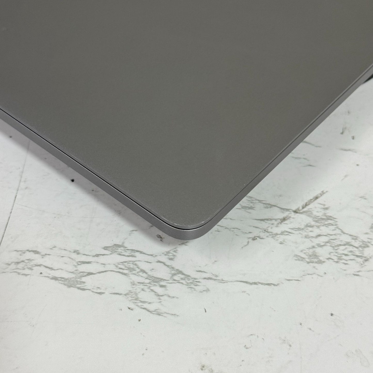 【傷あり】【1週間保証】MacBook Pro 13インチ / 2020 / Core i7 1068NG7 / 32GB / 1TB 009085