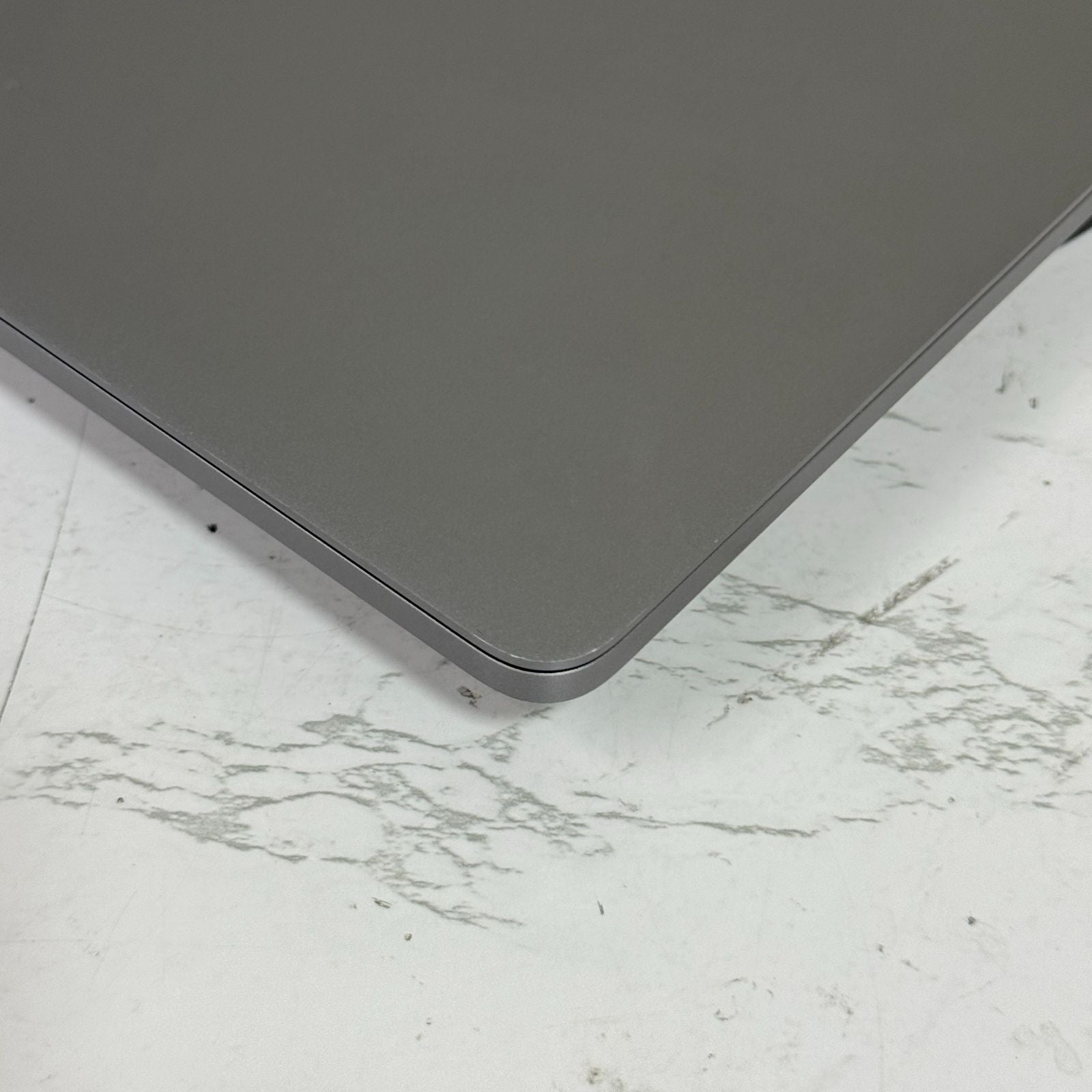 【傷あり】【1週間保証】MacBook Pro 13インチ / 2020 / Core i7 1068NG7 / 32GB / 1TB 009085