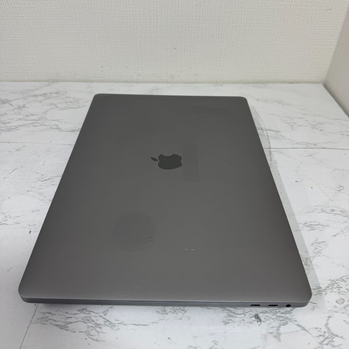 【傷あり】【1週間保証】MacBook Pro 16インチ / 2019 / Core i7 9750H / 32GB / 512GB 191892