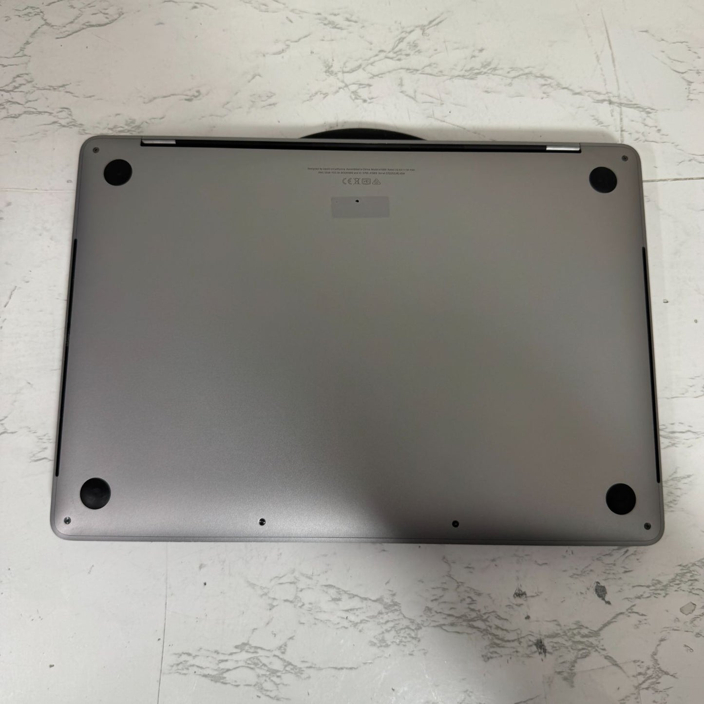 【傷あり】【1週間保証】MacBook Pro 13インチ / 2019 / Core i7 8569U / 16GB / 512GB 009087