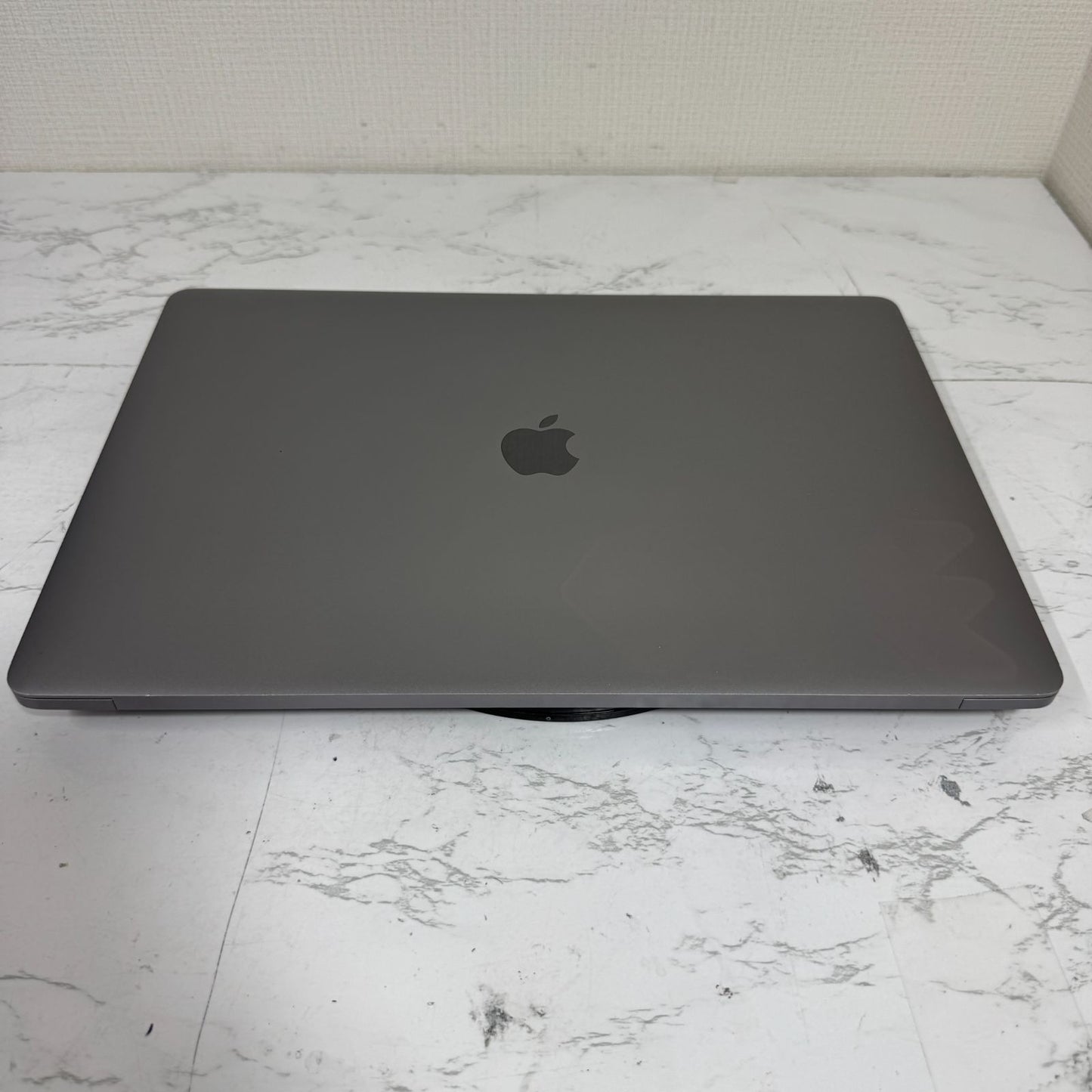【良品】【1週間保証】MacBook Pro 15インチ 2018 / Core i7 / 16GB / 512GB