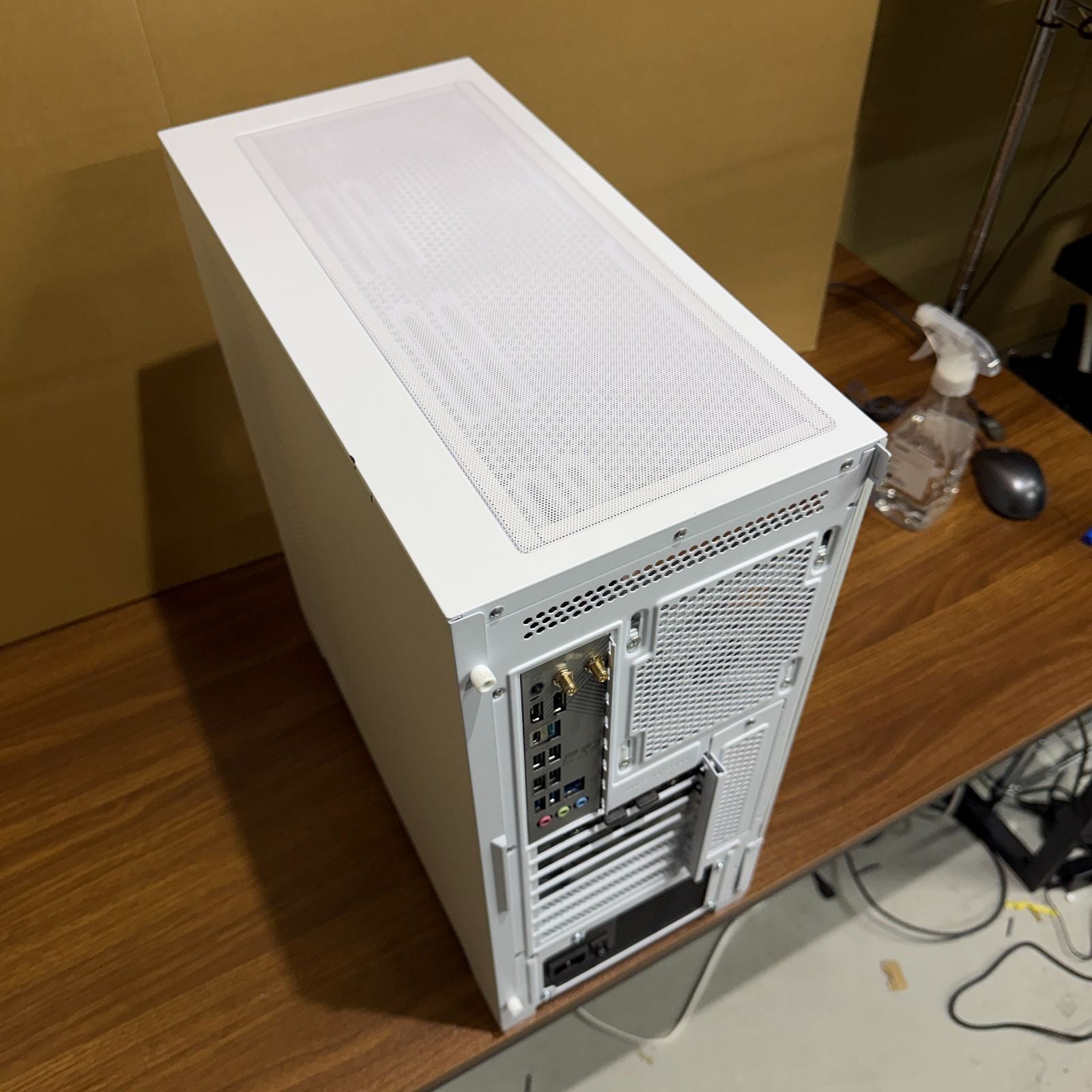 【ゲーミングPC】【1週間保証】自作 / Ryzen 7 7800X3D / AMD Radeon RX 9070 XT / 32GB / 2TB