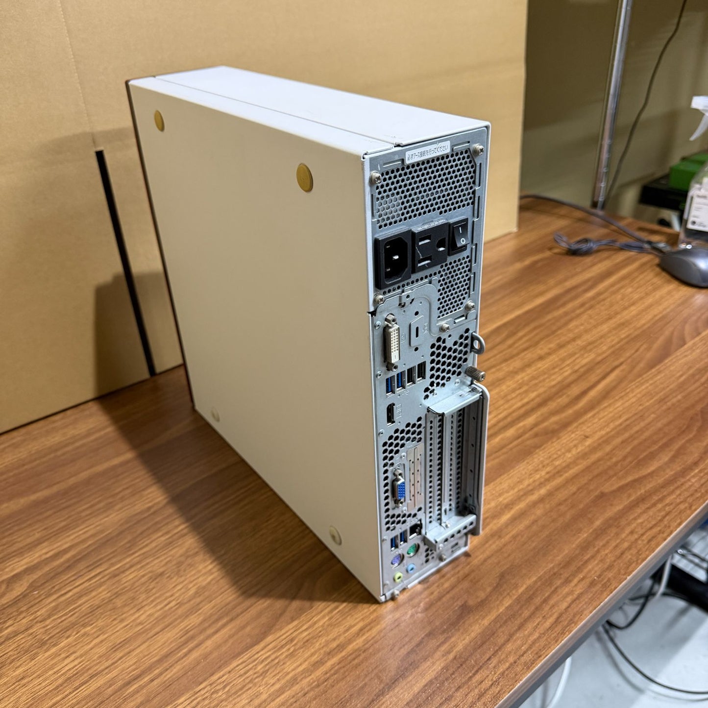 【良品】【1週間保証】富士通 VJMM95 / Core i5 9500 / 8GB / 128GB