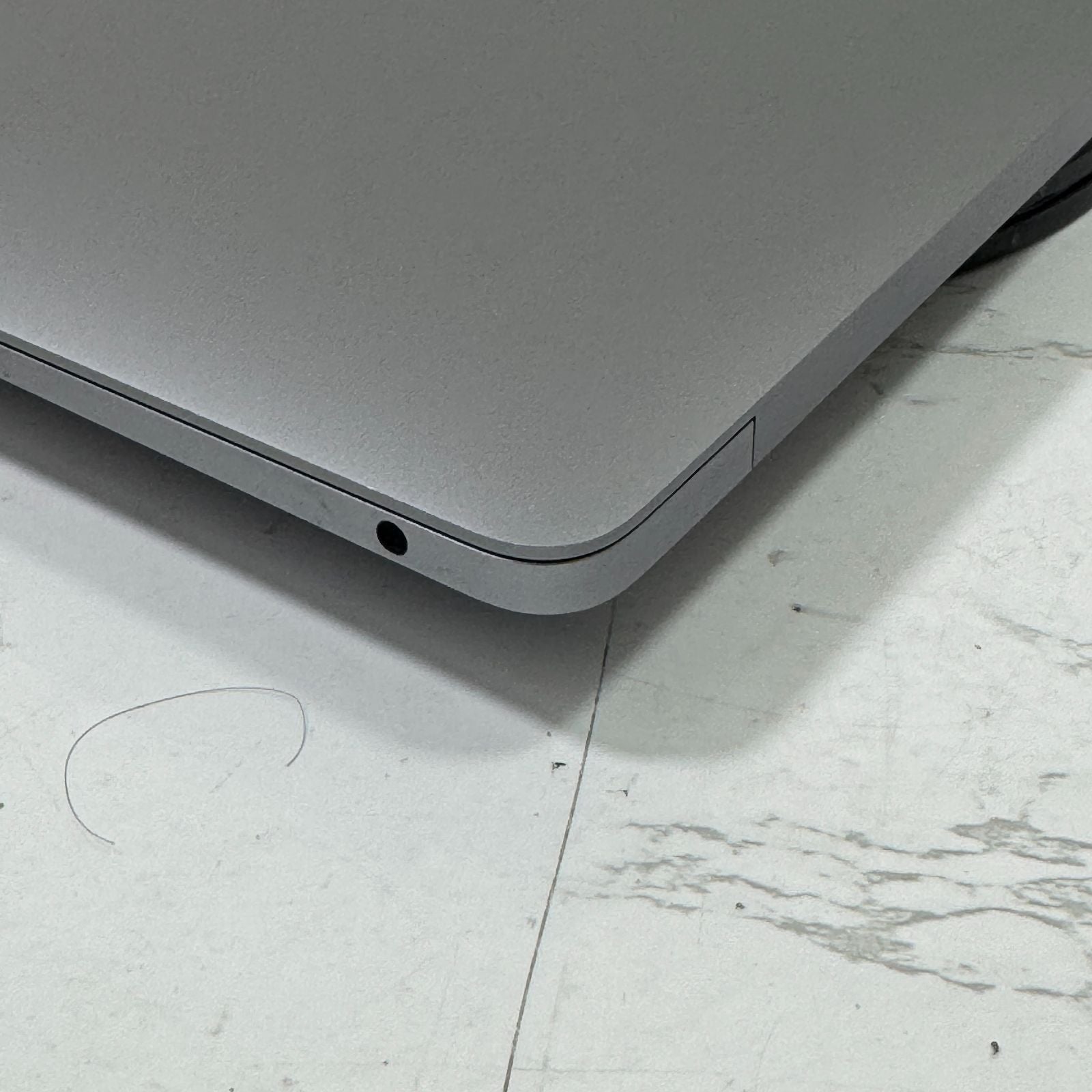 【良品】【1週間保証】MacBook Air 13インチ / 2020 / M1 / 16GB / 256GB 194110