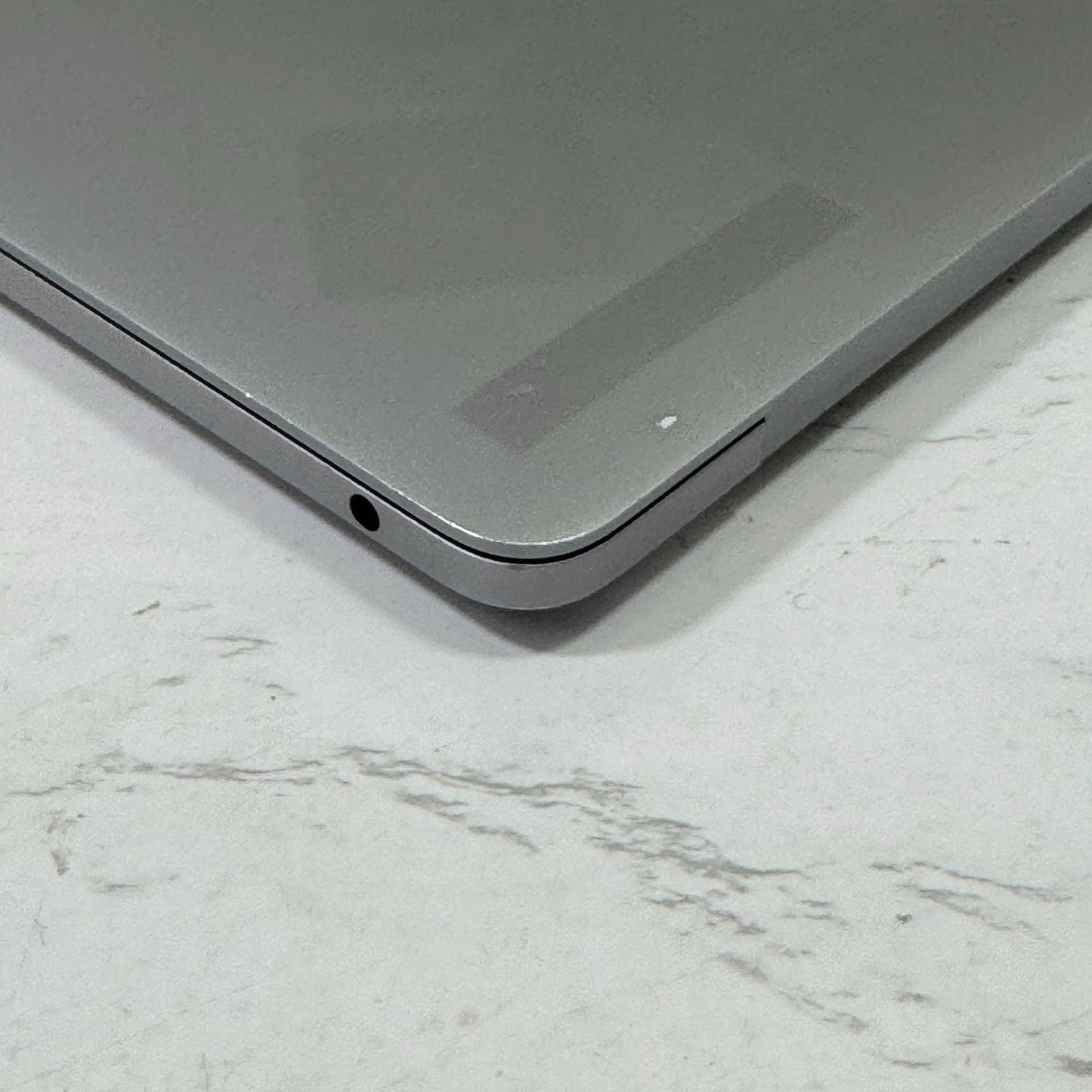 【良品】【1週間保証】MacBook Pro 13 2020 / Apple M1 / 16GB / 512GB