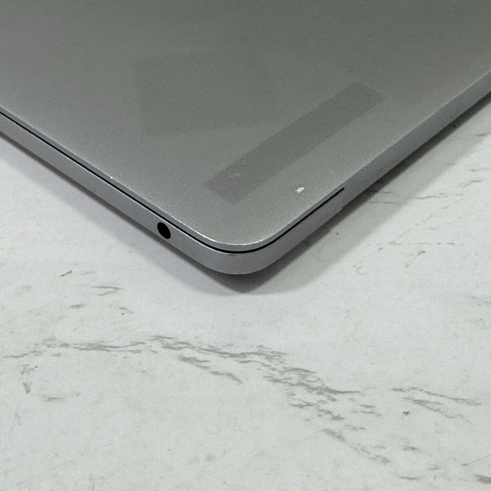 【良品】【1週間保証】MacBook Pro 13 2020 / Apple M1 / 16GB / 512GB