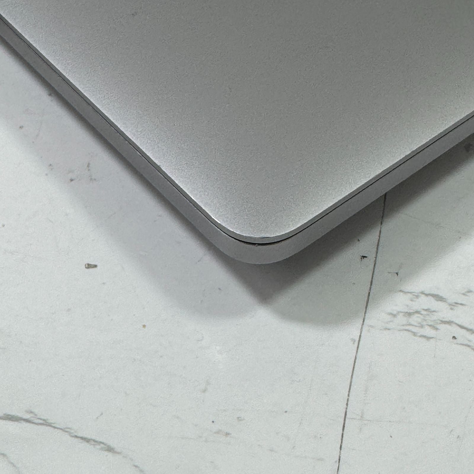 【傷あり】【1週間保証】MacBook Pro 13インチ / 2020 / M1 / 16GB / 512GB 192868