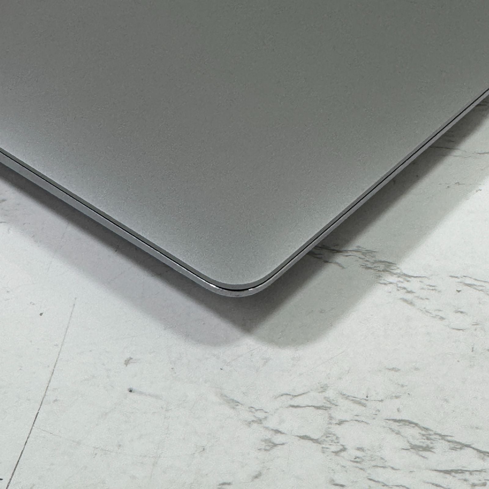 【良品】【1週間保証】MacBook Air 13インチ / 2020 / M1 / 16GB / 256GB 194135