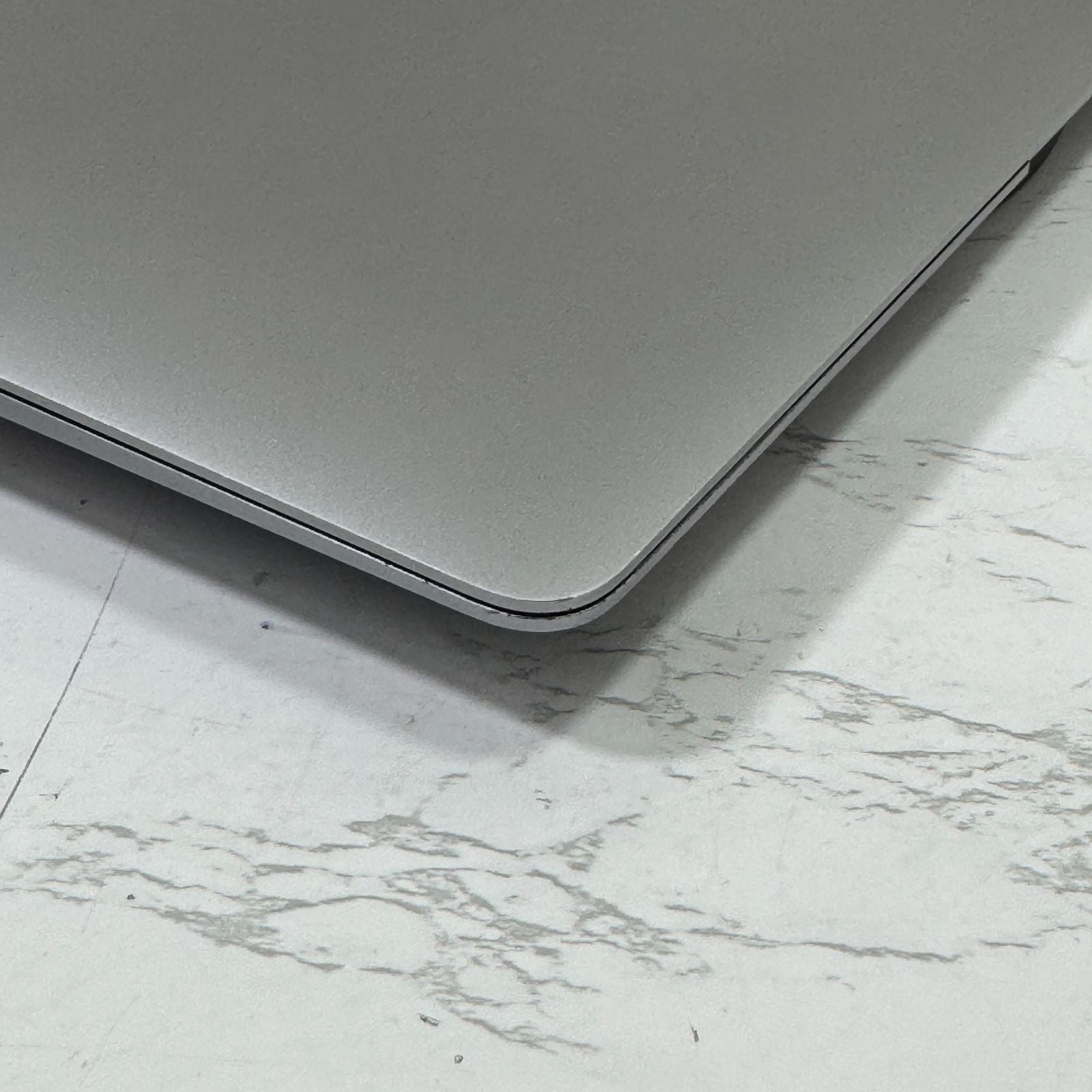 【良品】【1週間保証】MacBook Air 13インチ / 2020 / M1 / 16GB / 256GB 194313