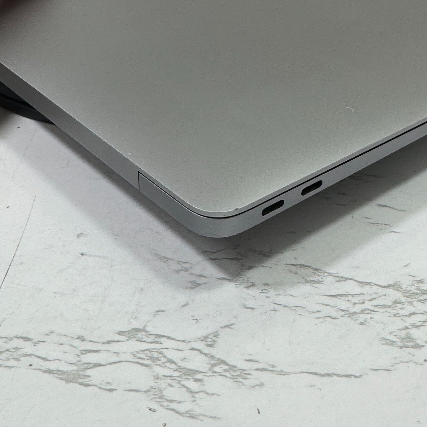 【良品】【1週間保証】MacBook Air 13インチ / 2020 / M1 / 16GB / 256GB 194313