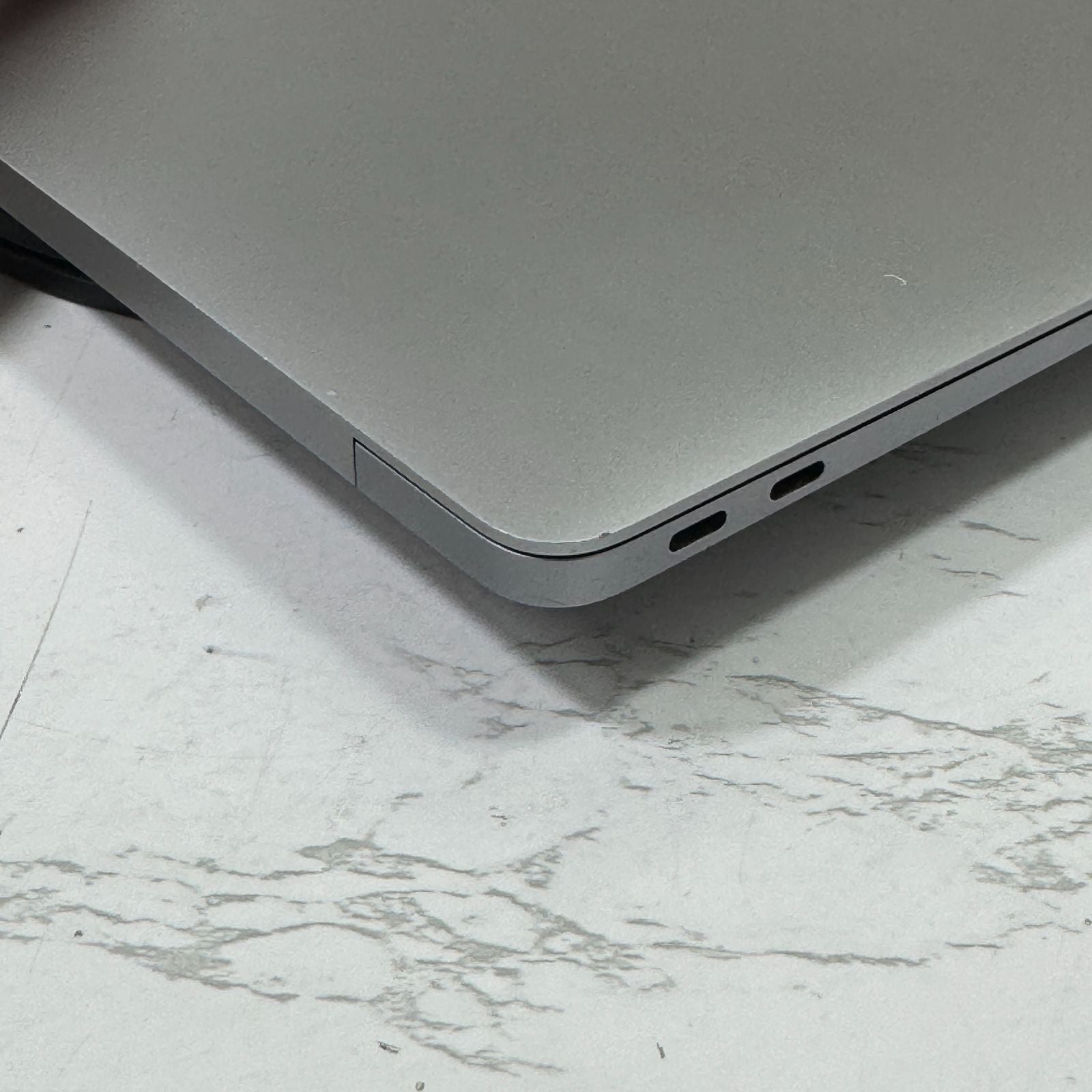 【良品】【1週間保証】MacBook Air 13インチ / 2020 / M1 / 16GB / 256GB 194313