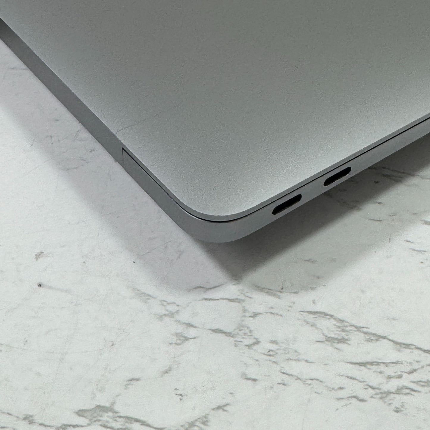 【良品】【1週間保証】MacBook Air 13インチ / 2020 / M1 / 16GB / 256GB 189636