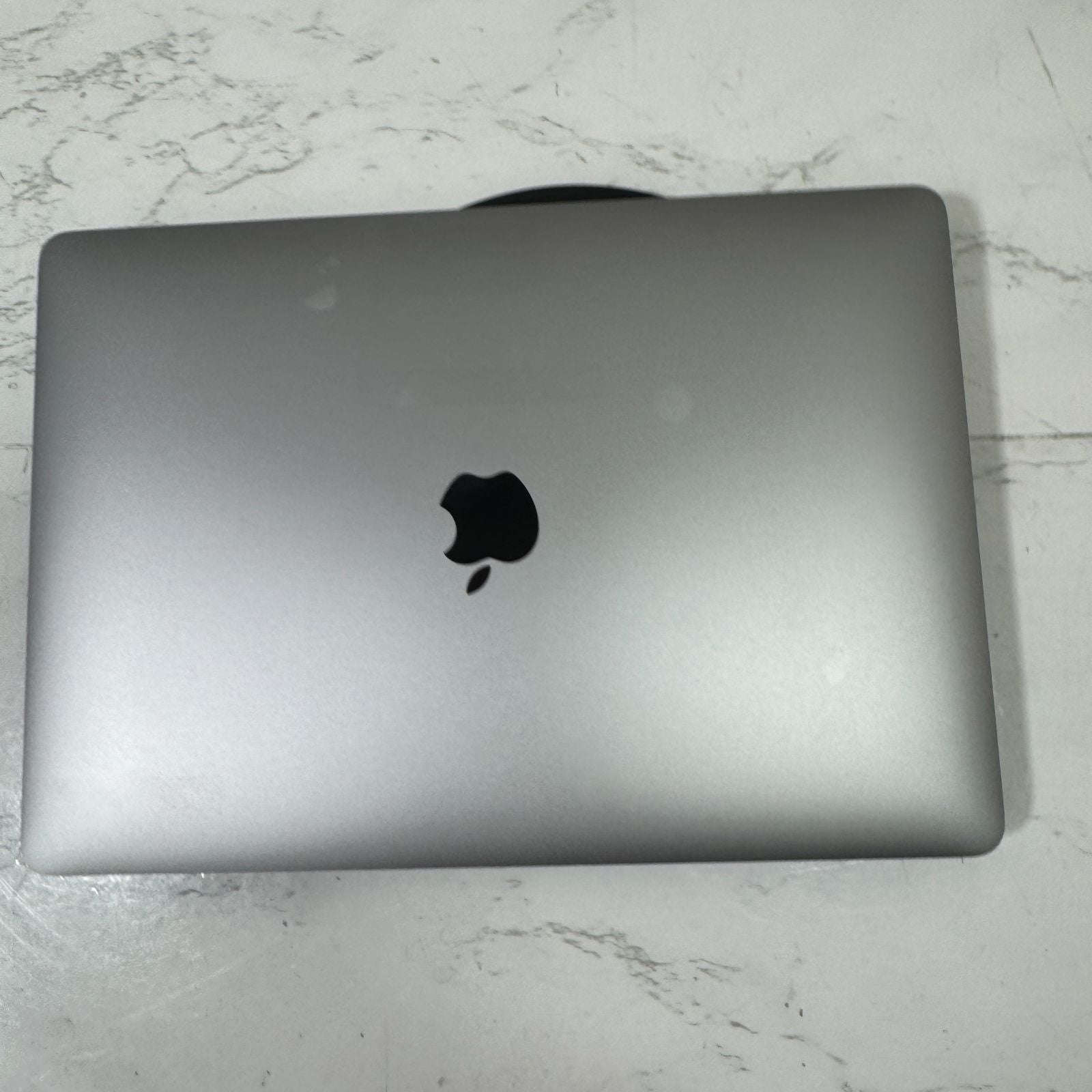 【良品】【1週間保証】MacBook Air 13インチ / 2020 / M1 / 16GB / 256GB 194121