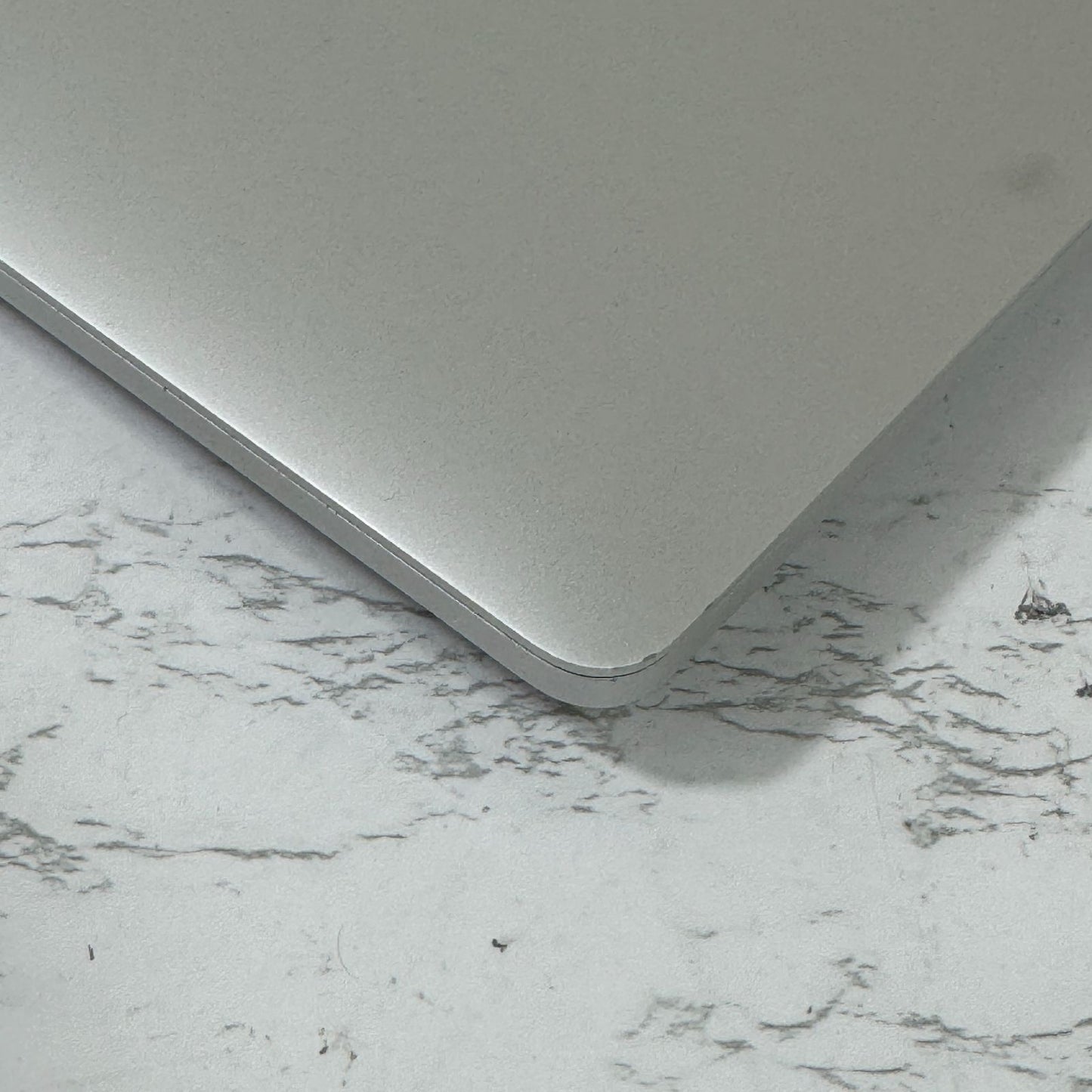 【良品】【1週間保証】MacBook Pro 13インチ 2019 / Core i7 / 16GB / 512GB