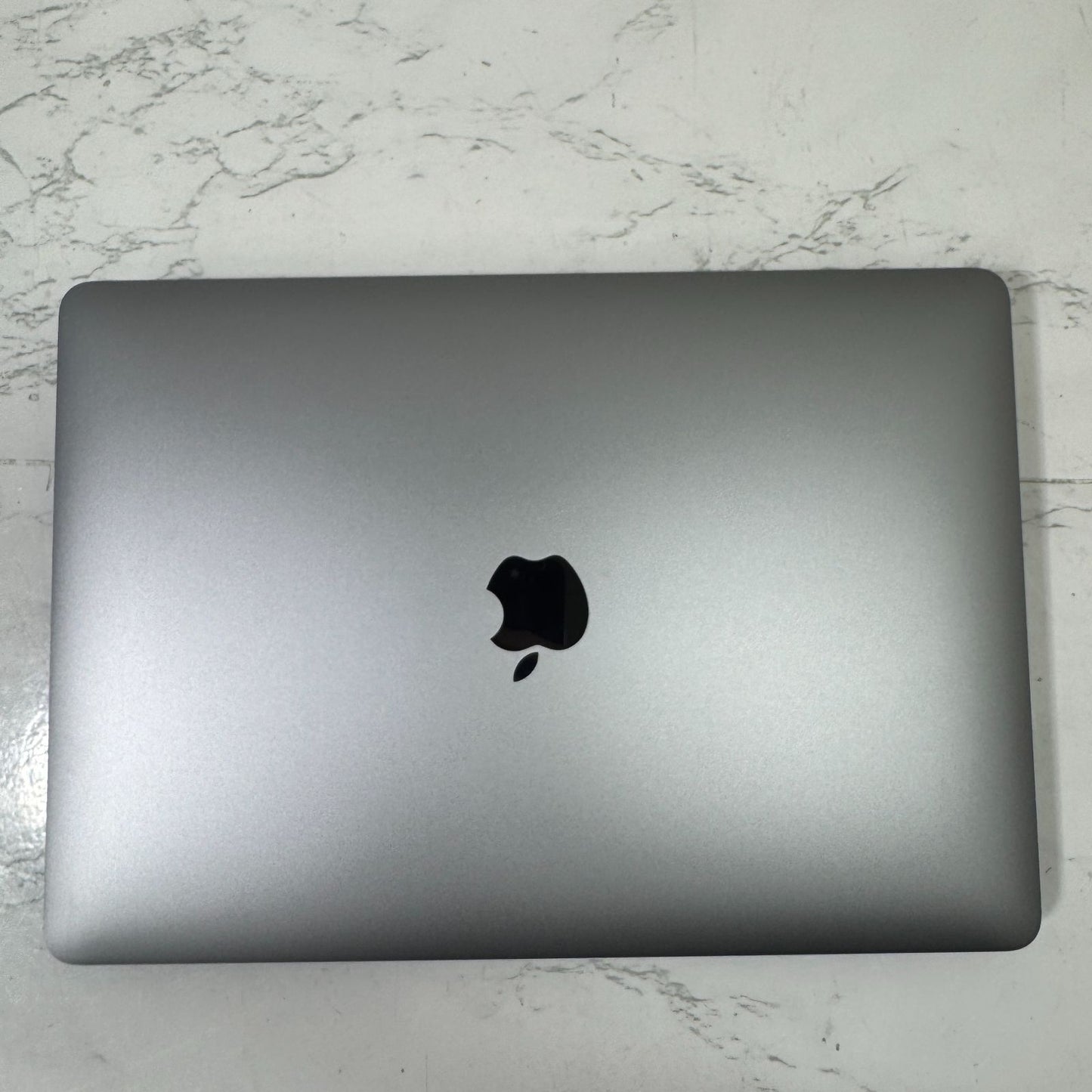 【良品】【1週間保証】MacBook Air 13インチ / 2020 / M1 / 16GB / 256GB 194122