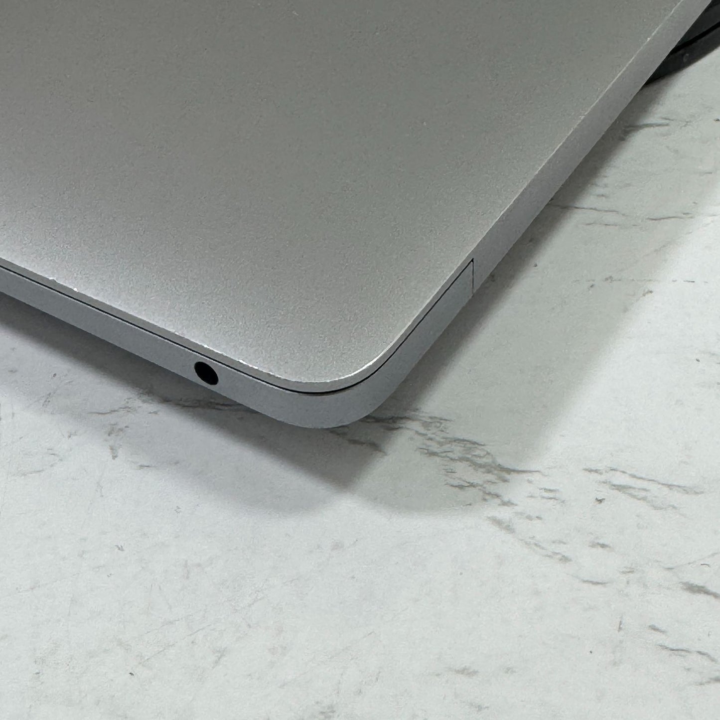 【良品】【1週間保証】MacBook Air 13インチ / 2020 / M1 / 16GB / 256GB 194121