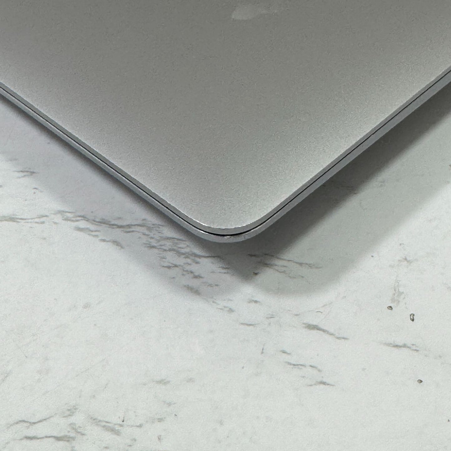 【良品】【1週間保証】MacBook Air 13インチ / 2020 / M1 / 16GB / 256GB 194121