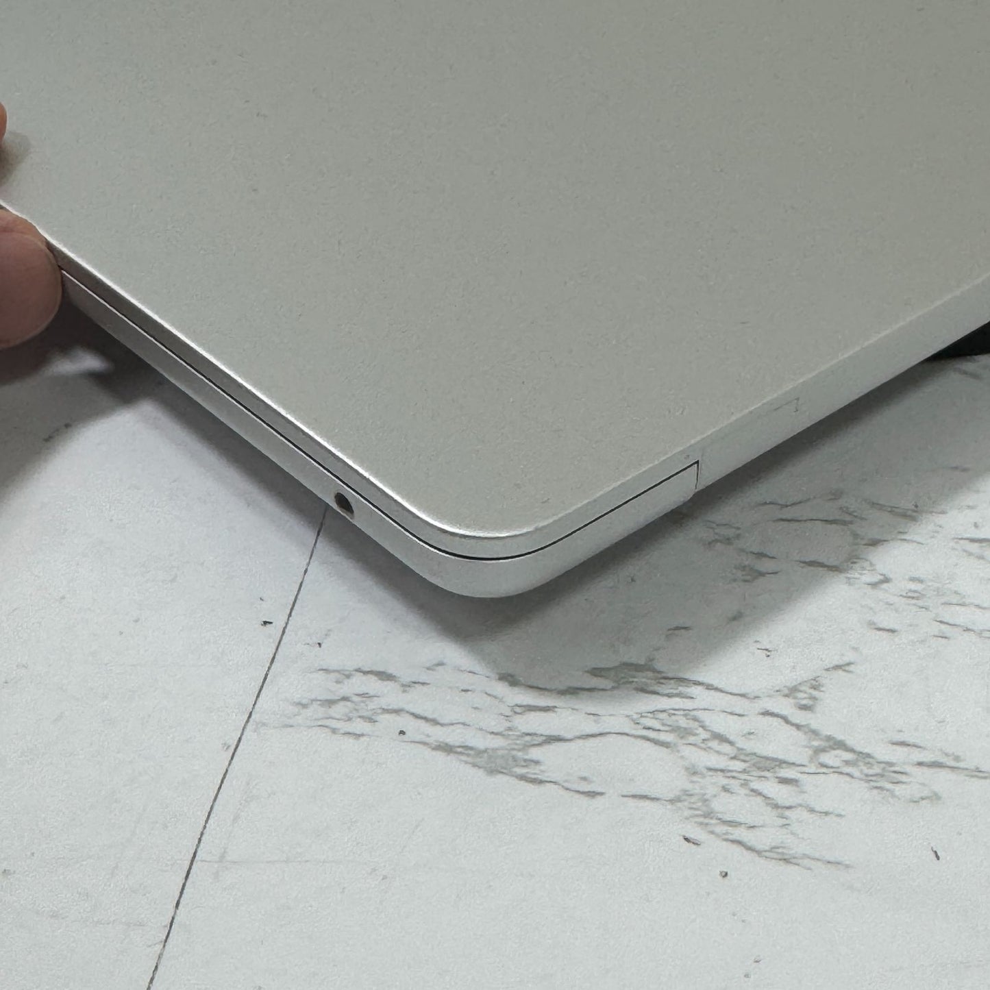 【良品】【1週間保証】MacBook Air 13インチ / 2022 / M2 / 16GB / 512GB 192881
