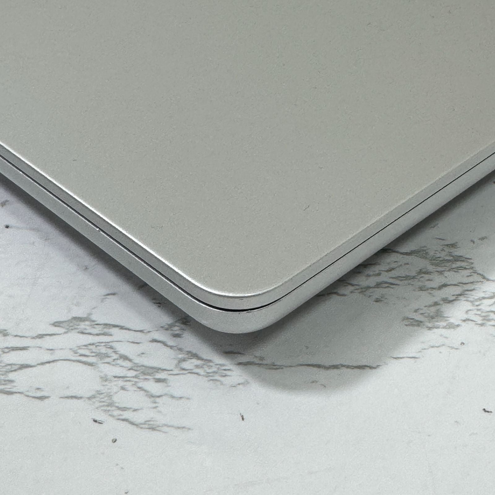 【良品】【1週間保証】MacBook Air 13インチ / 2022 / M2 / 16GB / 512GB 192881