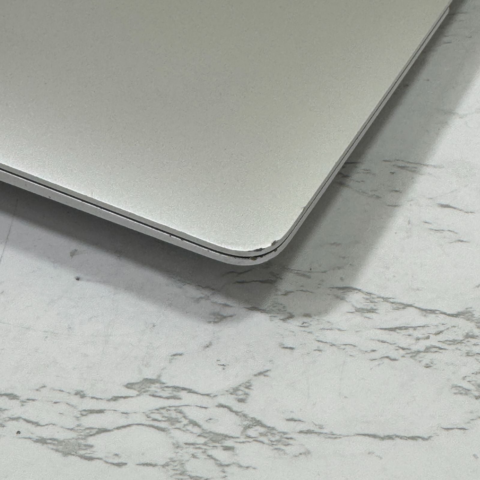 【良品】【1週間保証】MacBook Air 13インチ / 2020 / M1 / 16GB / 512GB 191115