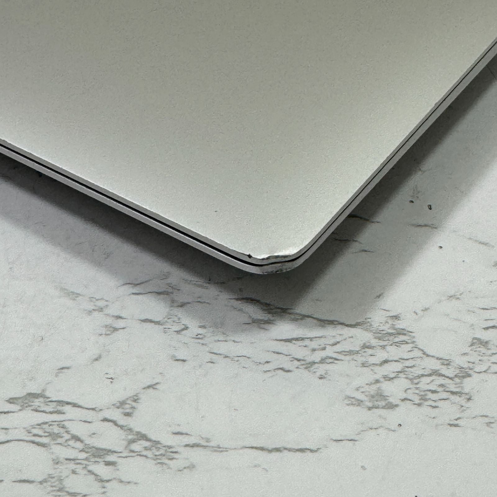 【良品】【1週間保証】MacBook Air 13インチ / 2020 / M1 / 16GB / 512GB 191115