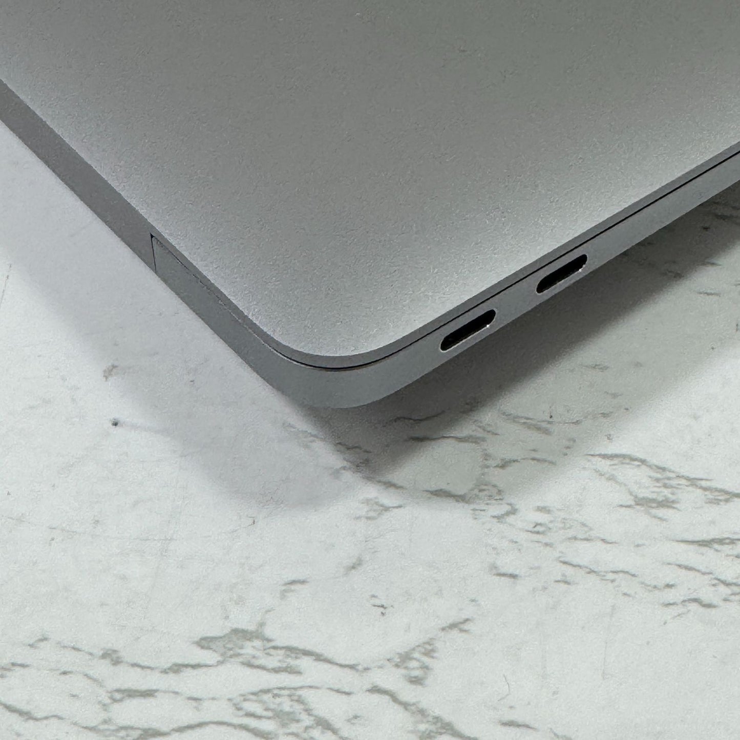【良品】【1週間保証】MacBook Air 13インチ / 2020 / M1 / 16GB / 256GB 194138