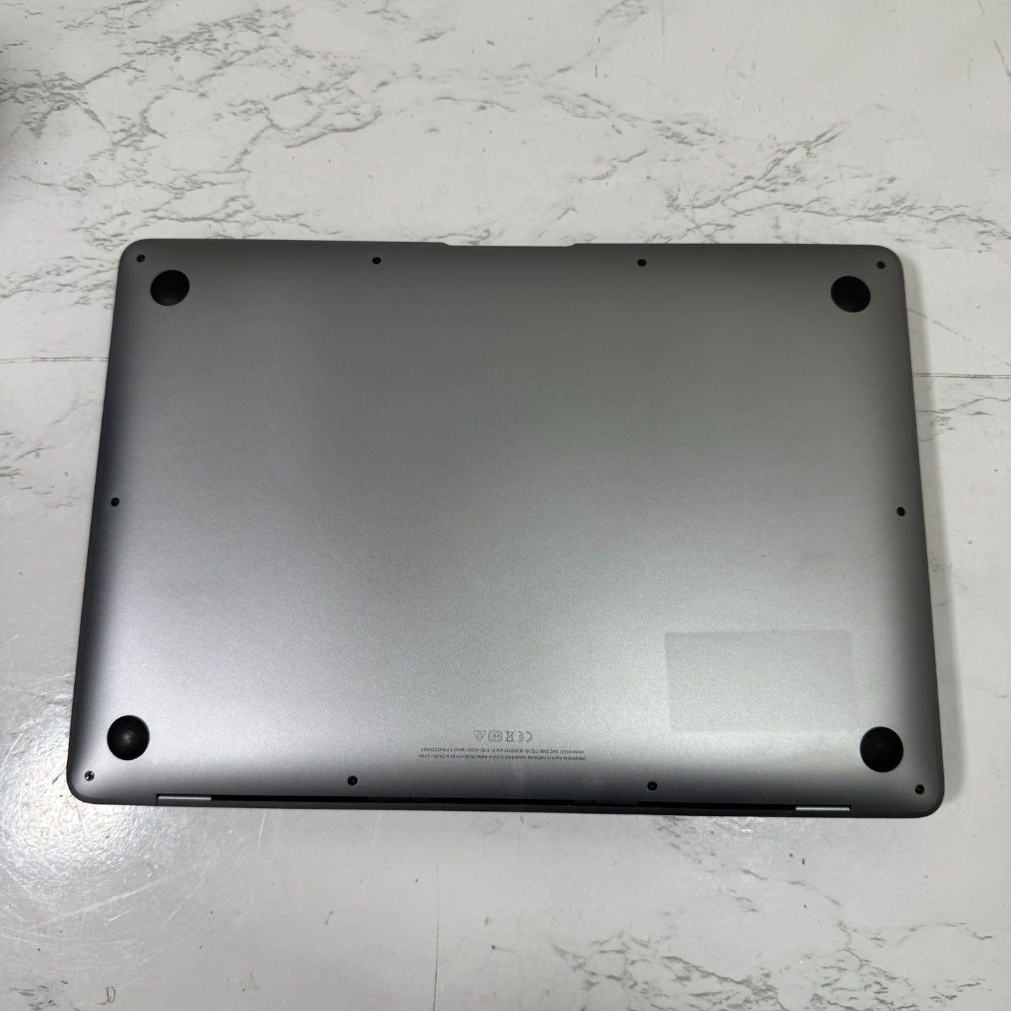 【良品】【1週間保証】MacBook Air 13インチ / 2020 / M1 / 16GB / 256GB 194313