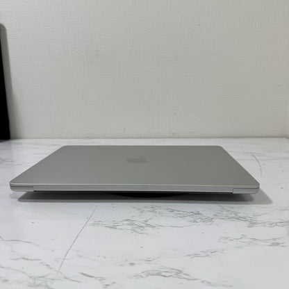 【良品】【1週間保証】MacBook Air 13インチ / 2022 / M2 / 16GB / 512GB 192881