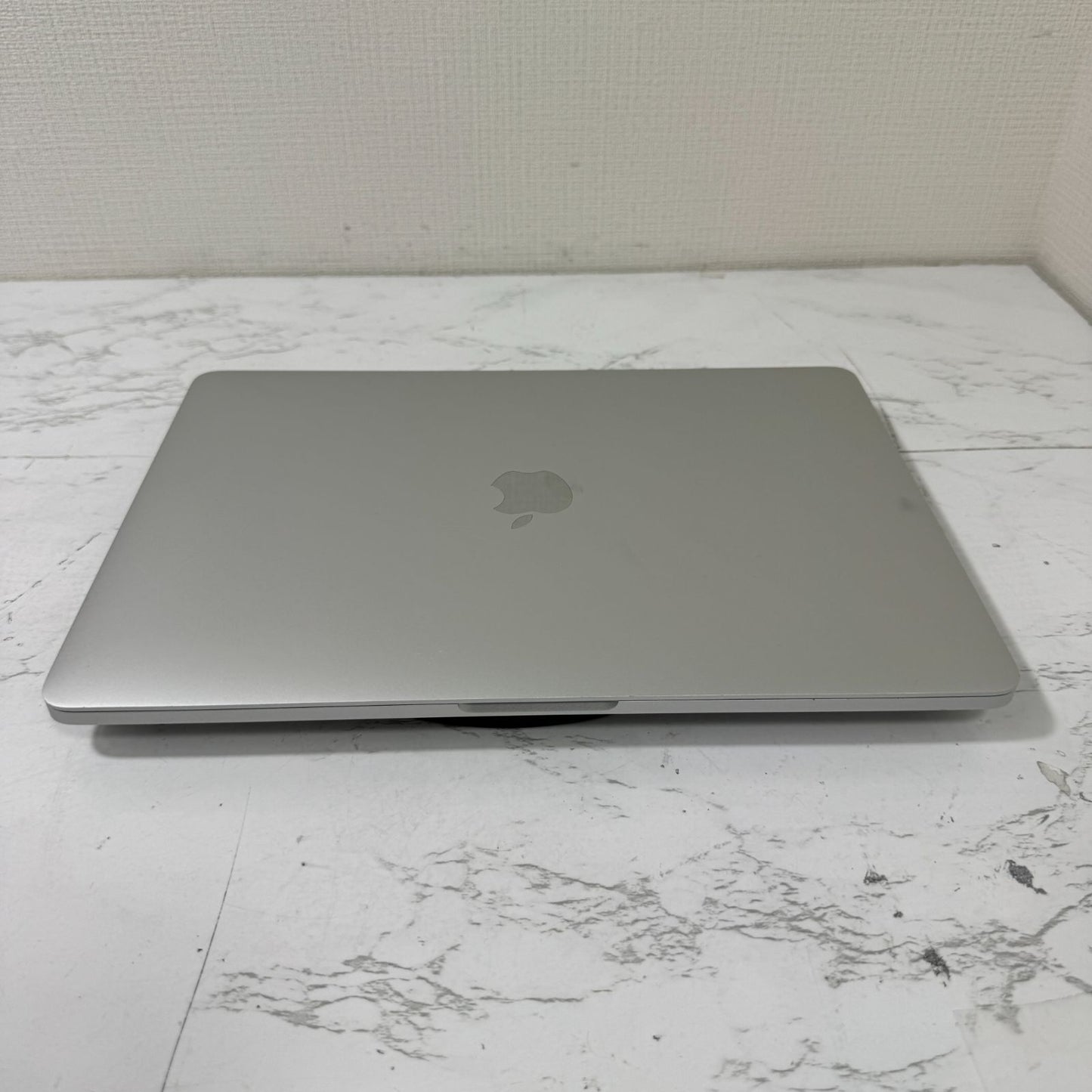 【良品】【1週間保証】MacBook Pro 13インチ 2019 / Core i7 / 16GB / 512GB