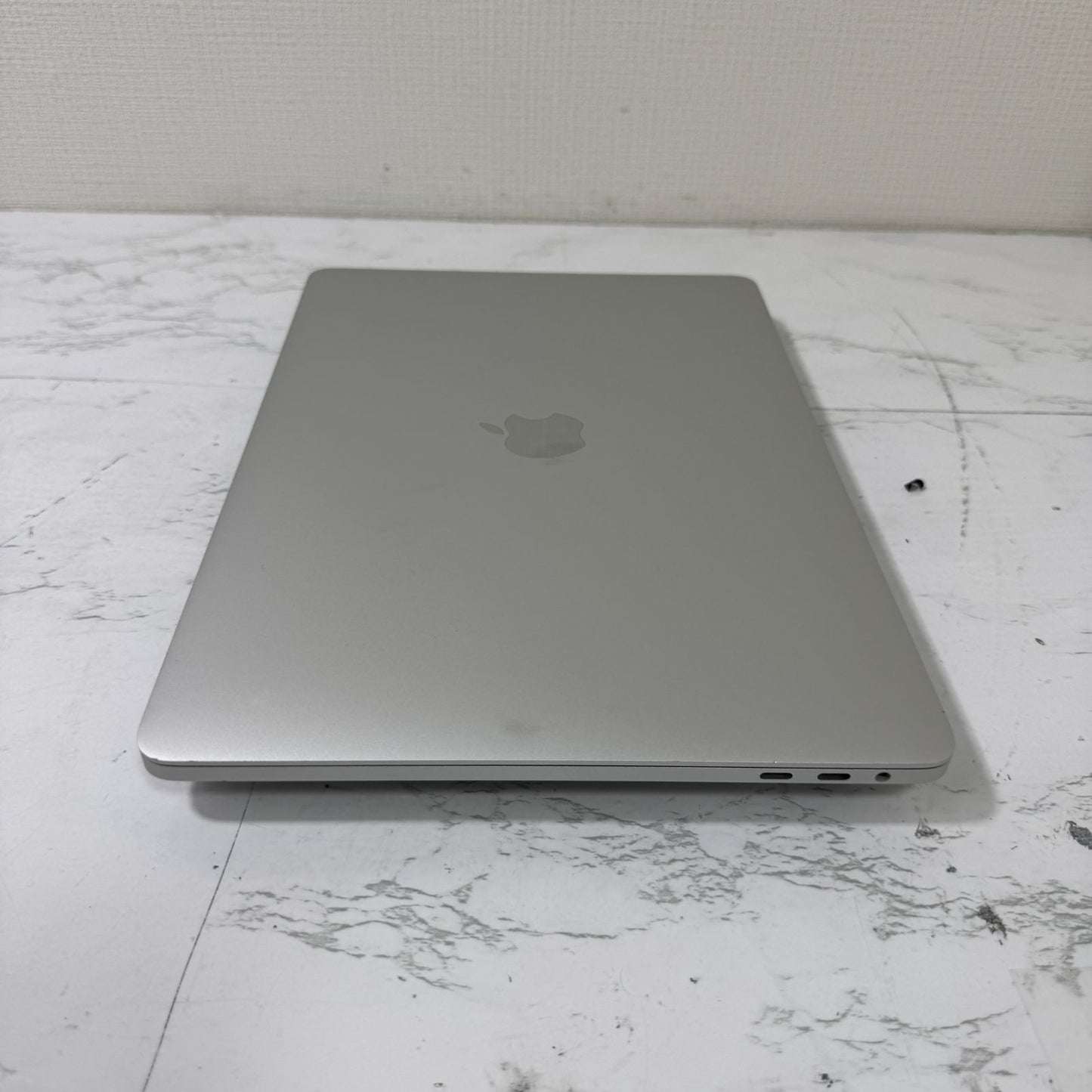 【良品】【1週間保証】MacBook Pro 13インチ 2019 / Core i7 / 16GB / 512GB