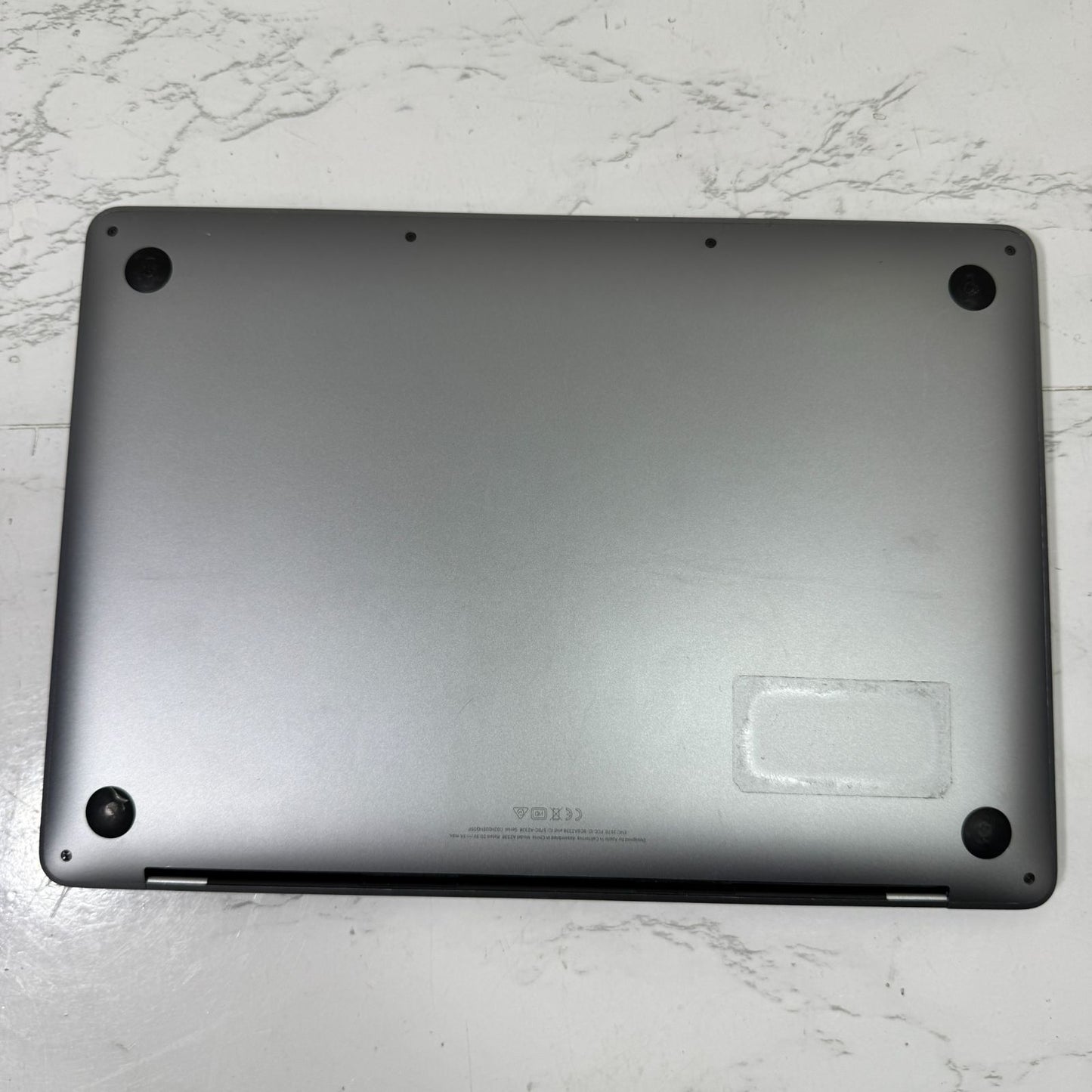 【良品】【1週間保証】MacBook Pro 13 2020 / Apple M1 / 16GB / 512GB