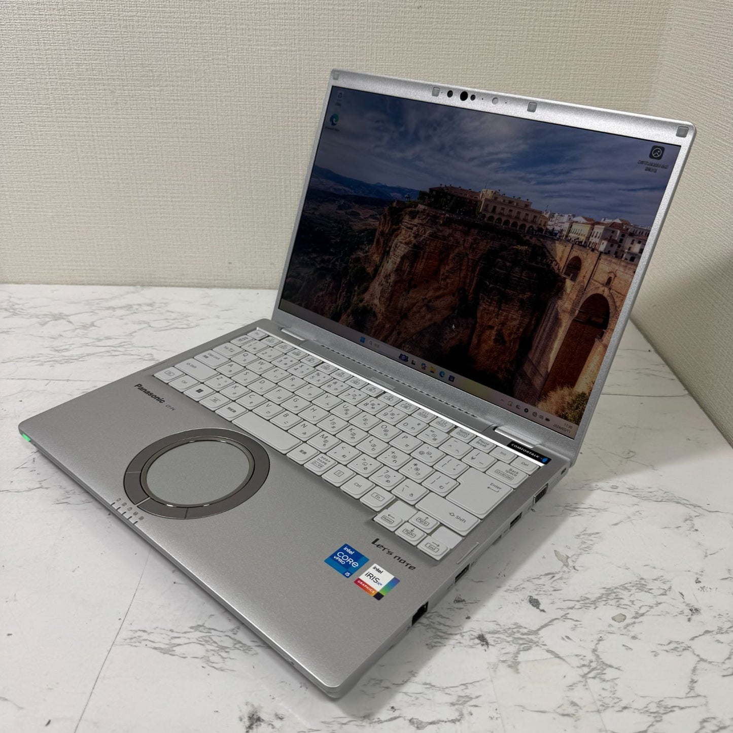 【美品】【1週間保証】Panasonic CF-FV1RDAKS / Core i5 1145G7 / 16GB / 256GB 000356