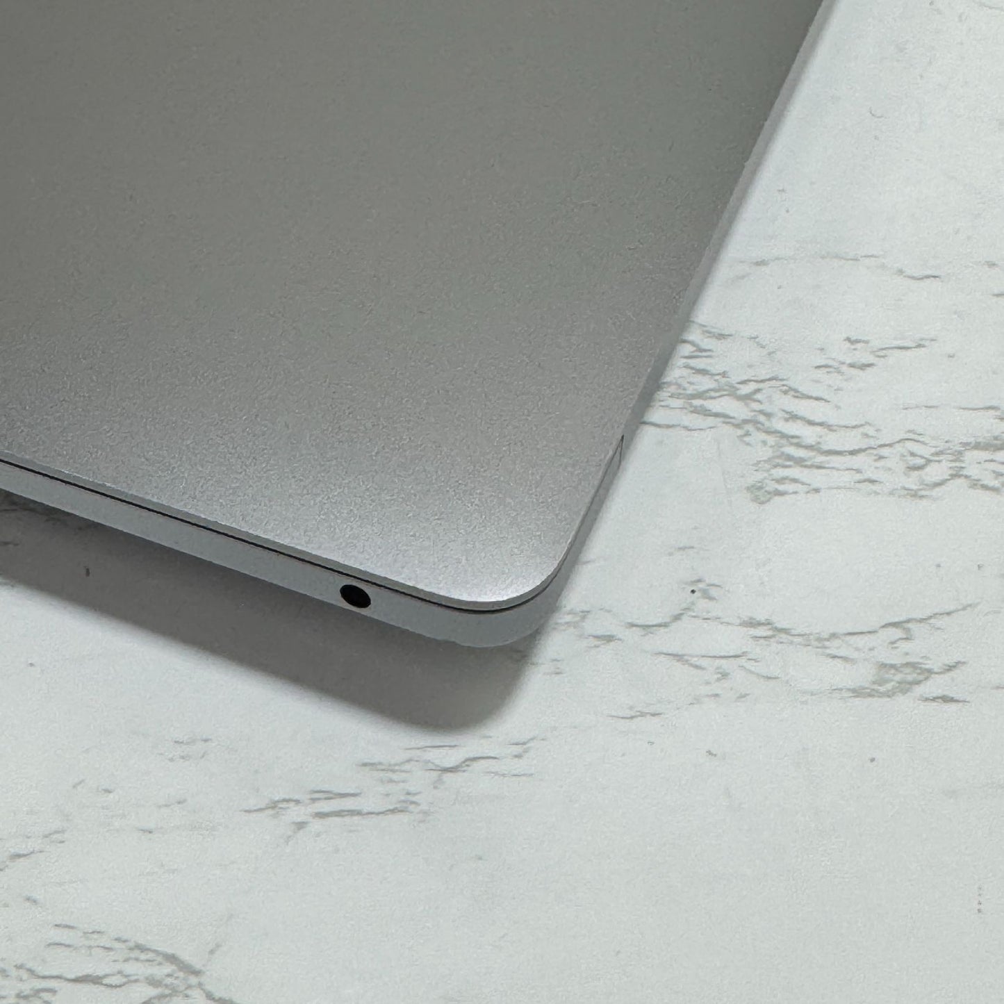 【良品】【1週間保証】MacBook Air 13インチ / 2020 / M1 / 16GB / 256GB 194130