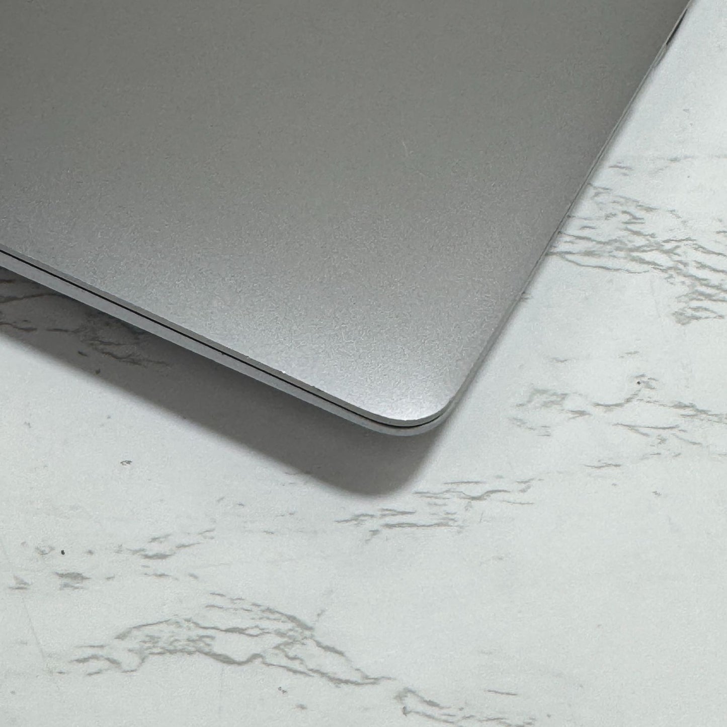 【良品】【1週間保証】MacBook Air 13インチ / 2020 / M1 / 16GB / 256GB 194130