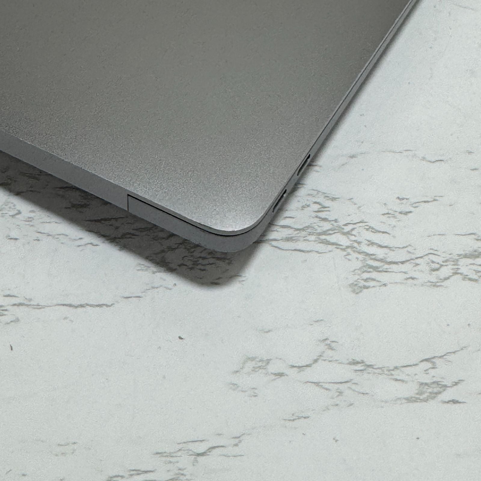 【良品】【1週間保証】MacBook Air 13インチ / 2020 / M1 / 16GB / 256GB 194142