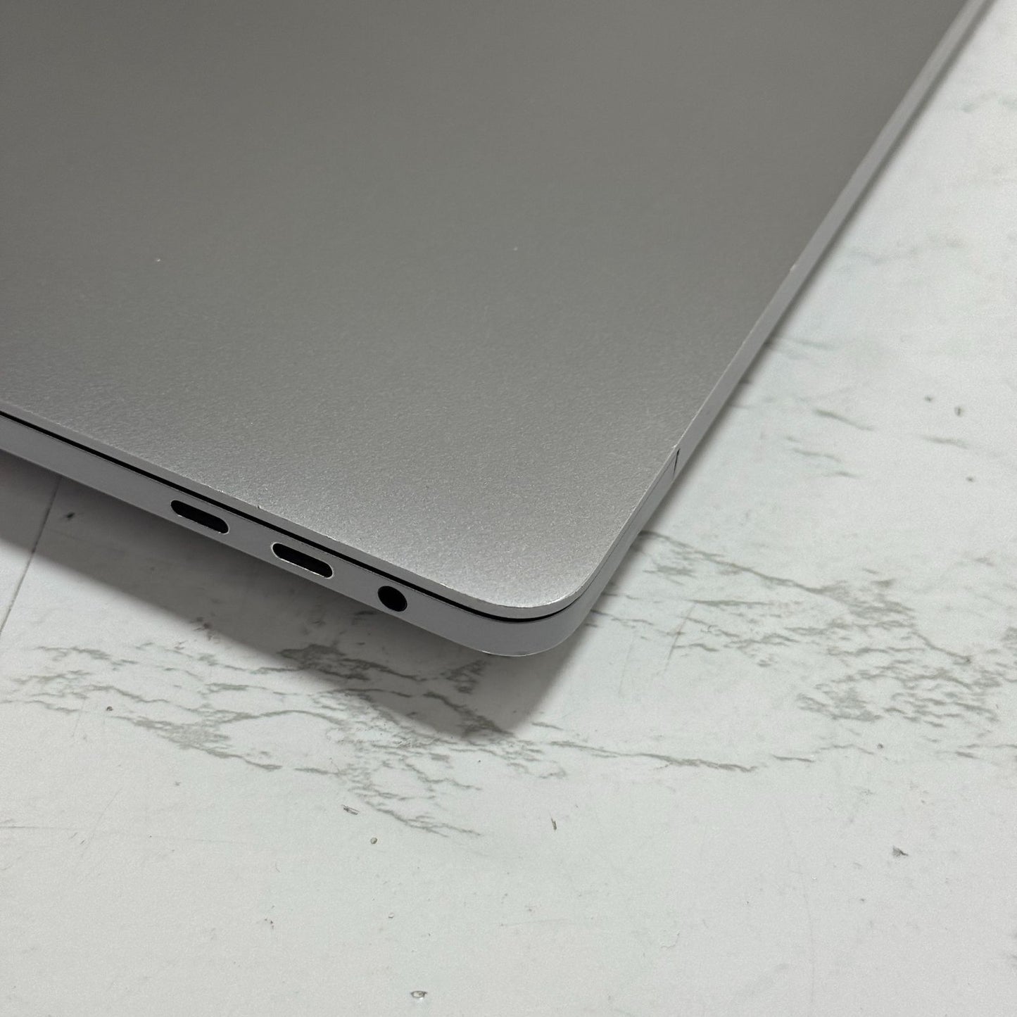 【良品】【1週間保証】MacBook Pro 16インチ / 2019 / Core i9 9980HK / 32GB / 1TB 191342