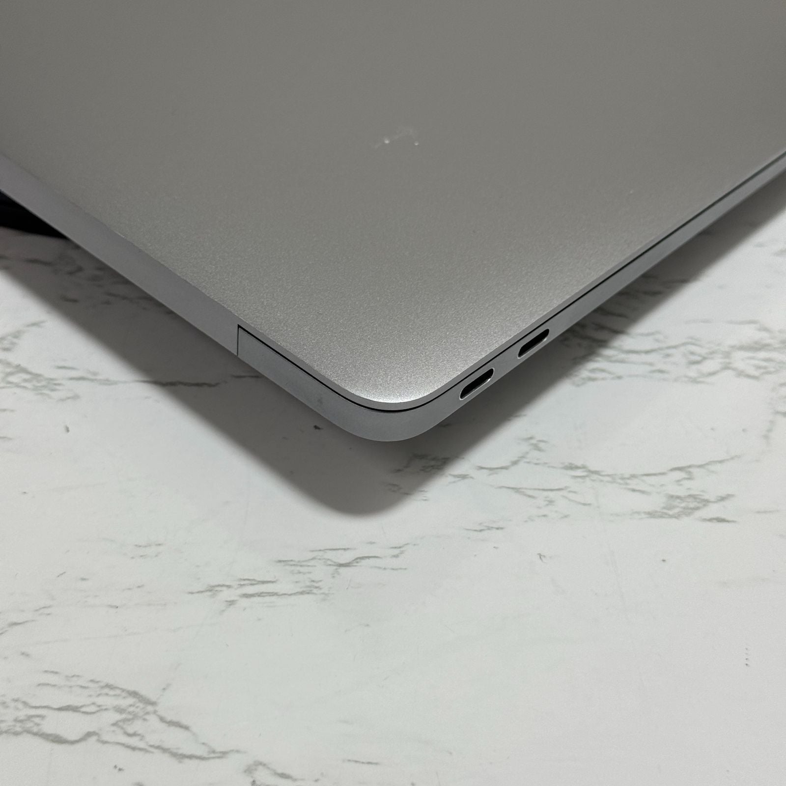 【良品】【1週間保証】MacBook Air 13インチ / 2020 / M1 / 16GB / 256GB 194117