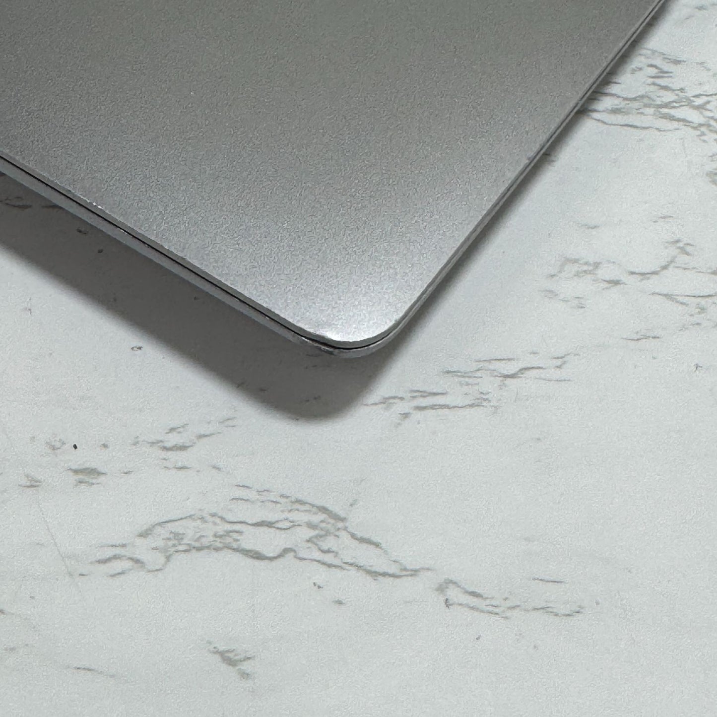 【良品】【1週間保証】MacBook Air 13インチ / 2020 / M1 / 16GB / 256GB 194132