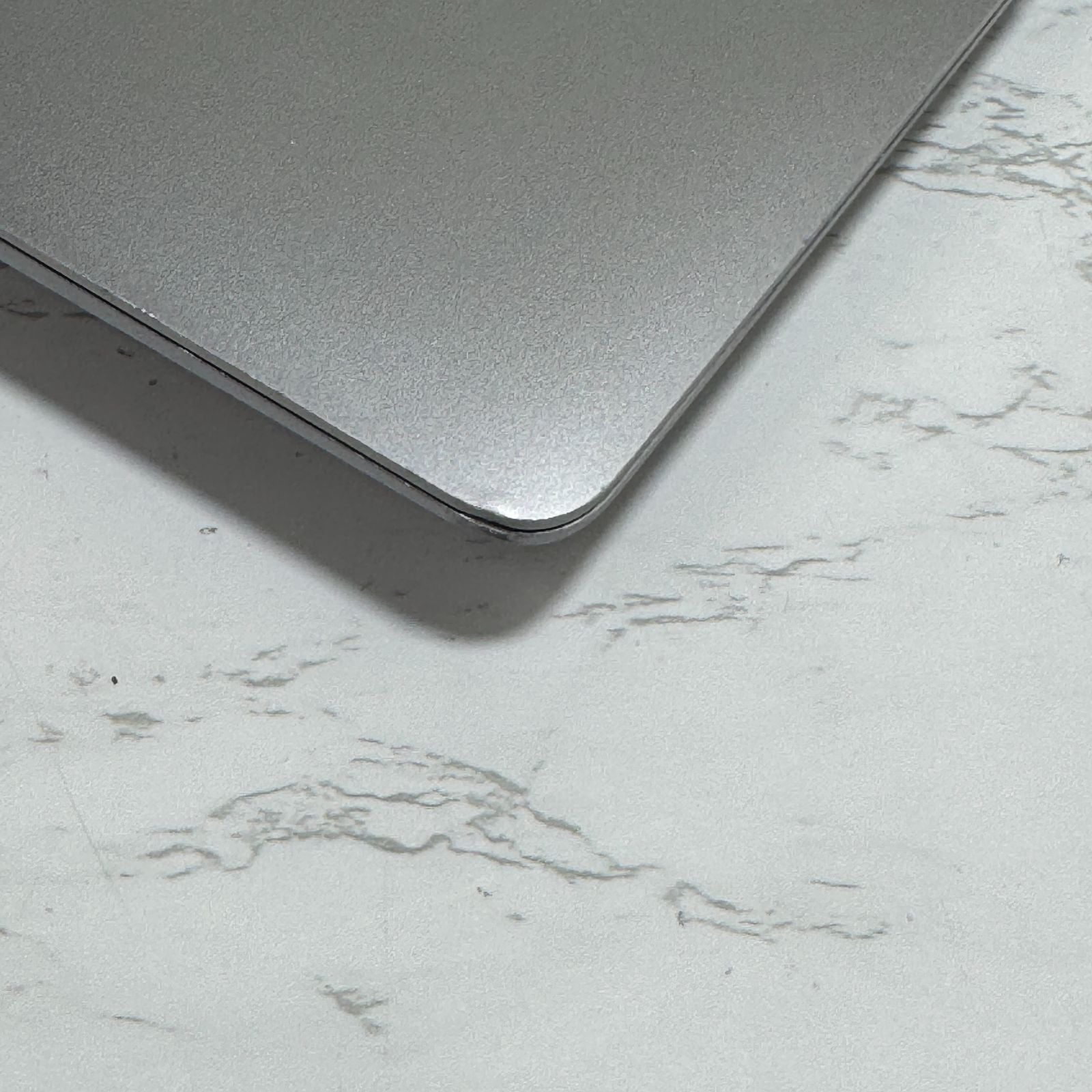 【良品】【1週間保証】MacBook Air 13インチ / 2020 / M1 / 16GB / 256GB 194132