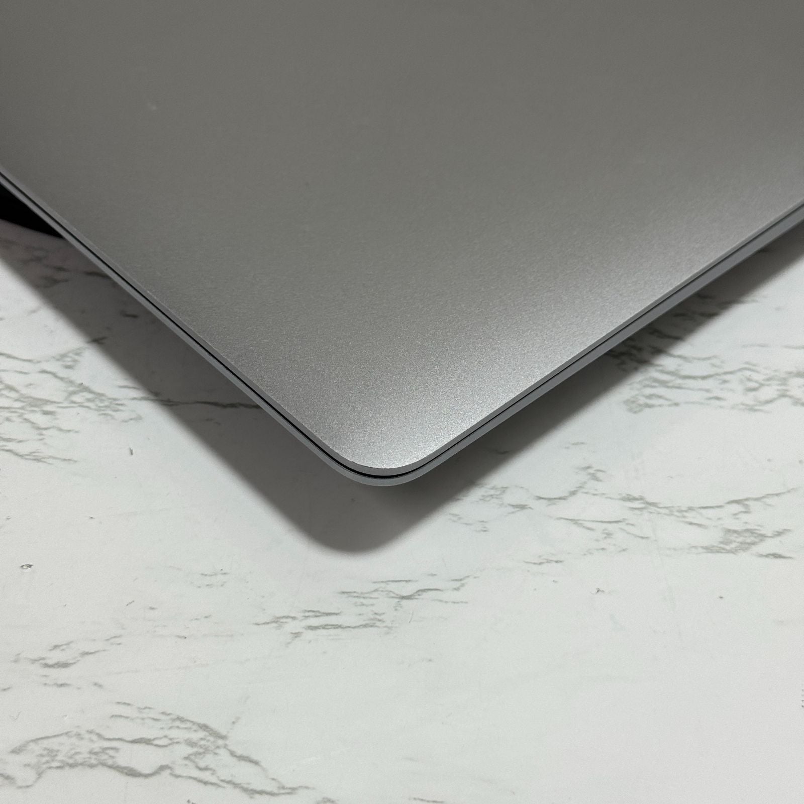【良品】【1週間保証】MacBook Air 13インチ / 2020 / M1 / 16GB / 256GB 194137