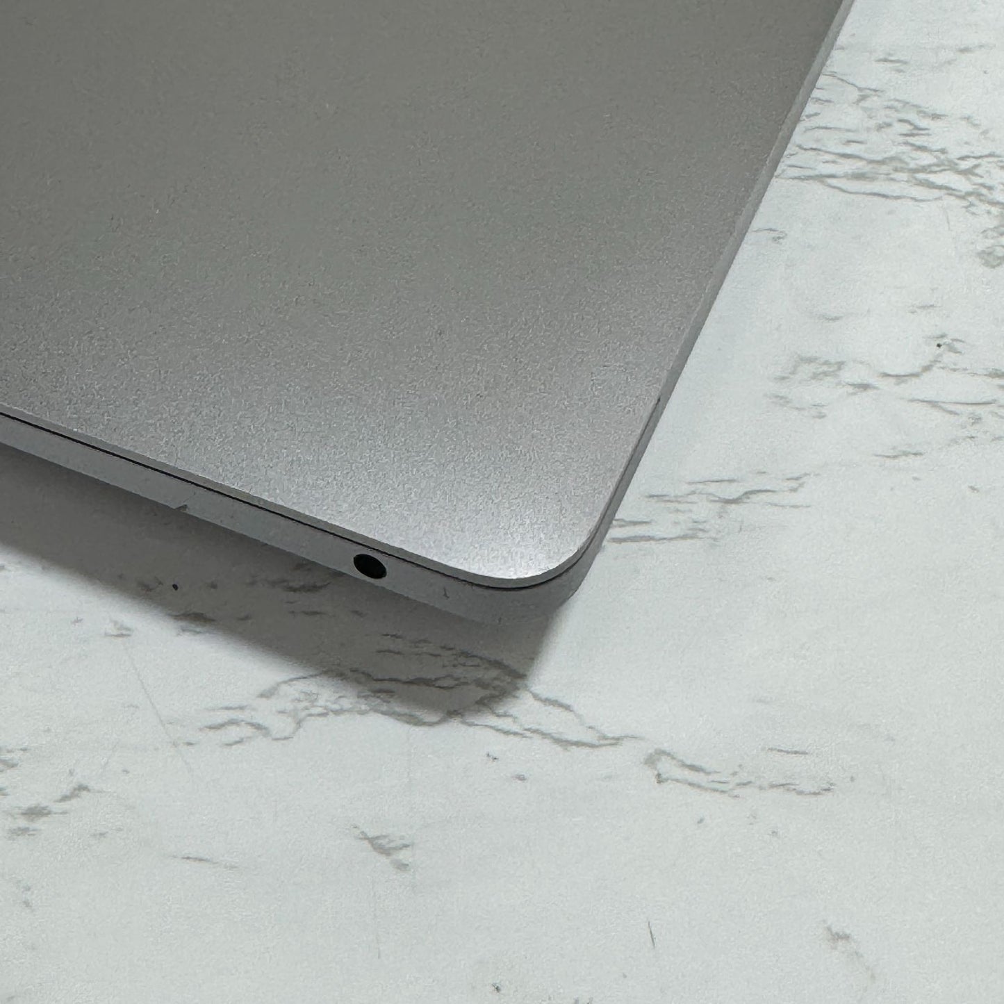 【うっすら凹みあり】【1週間保証】MacBook Air 13インチ / 2020 / M1 / 16GB / 512GB 191430