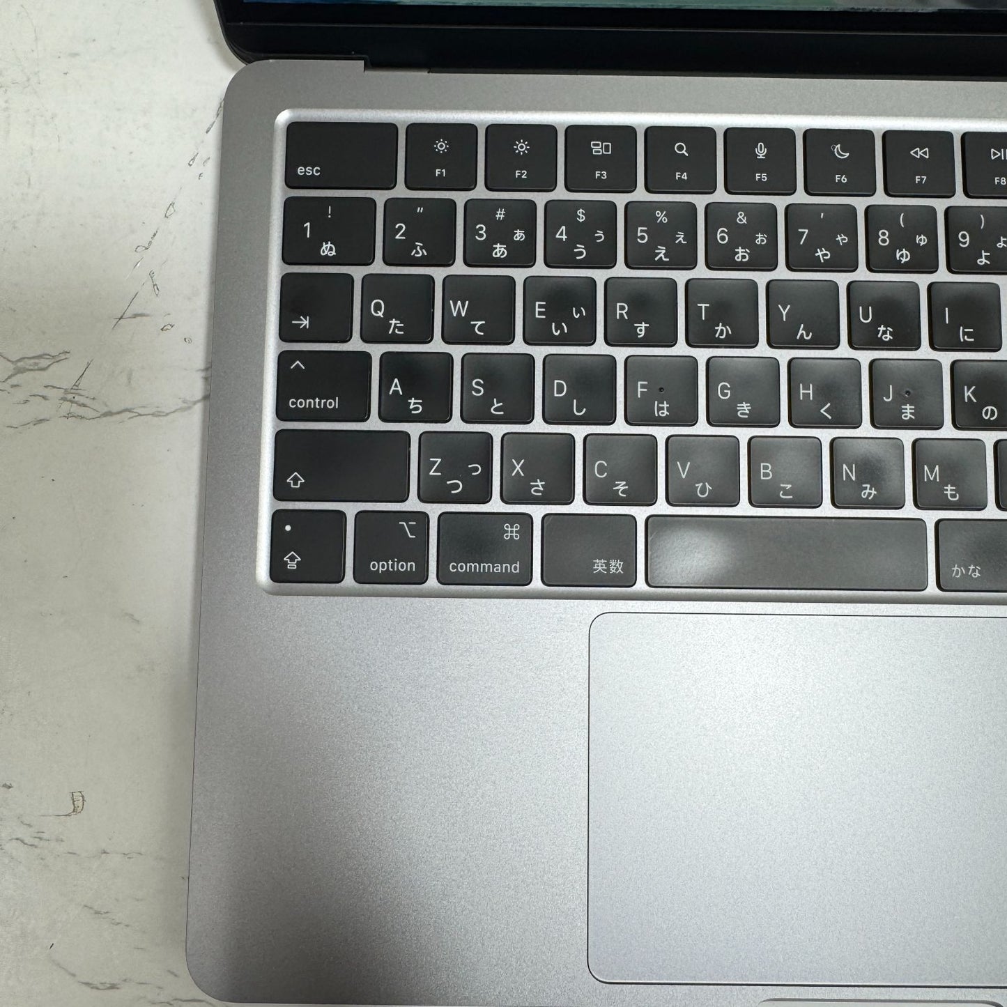 【凹み大あり】【1週間保証】MacBook Air 13インチ / 2022 / M2 / 16GB / 512GB 191450