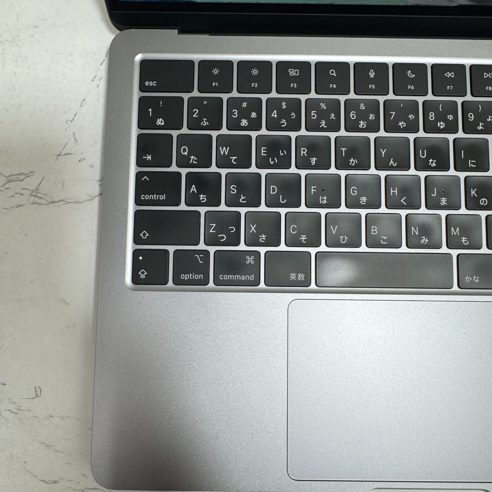 【凹み大あり】【1週間保証】MacBook Air 13インチ / 2022 / M2 / 16GB / 512GB 191450