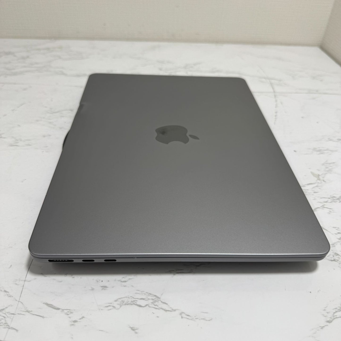 【凹み大あり】【1週間保証】MacBook Air 13インチ / 2022 / M2 / 16GB / 512GB 191450