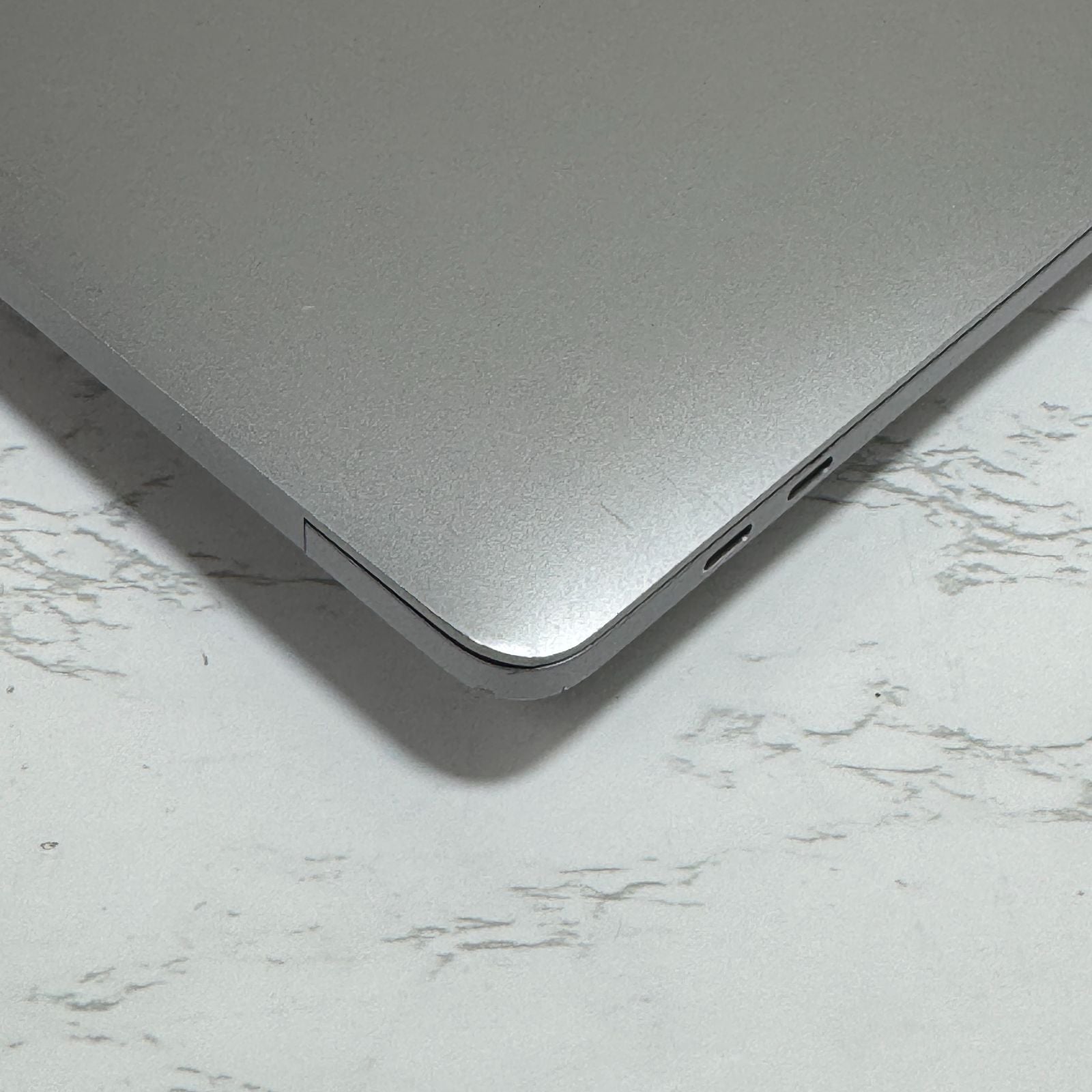 【汚れあり】【1週間保証】MacBook Pro 13インチ / 2020 / M1 / 16GB / 512GB 191681
